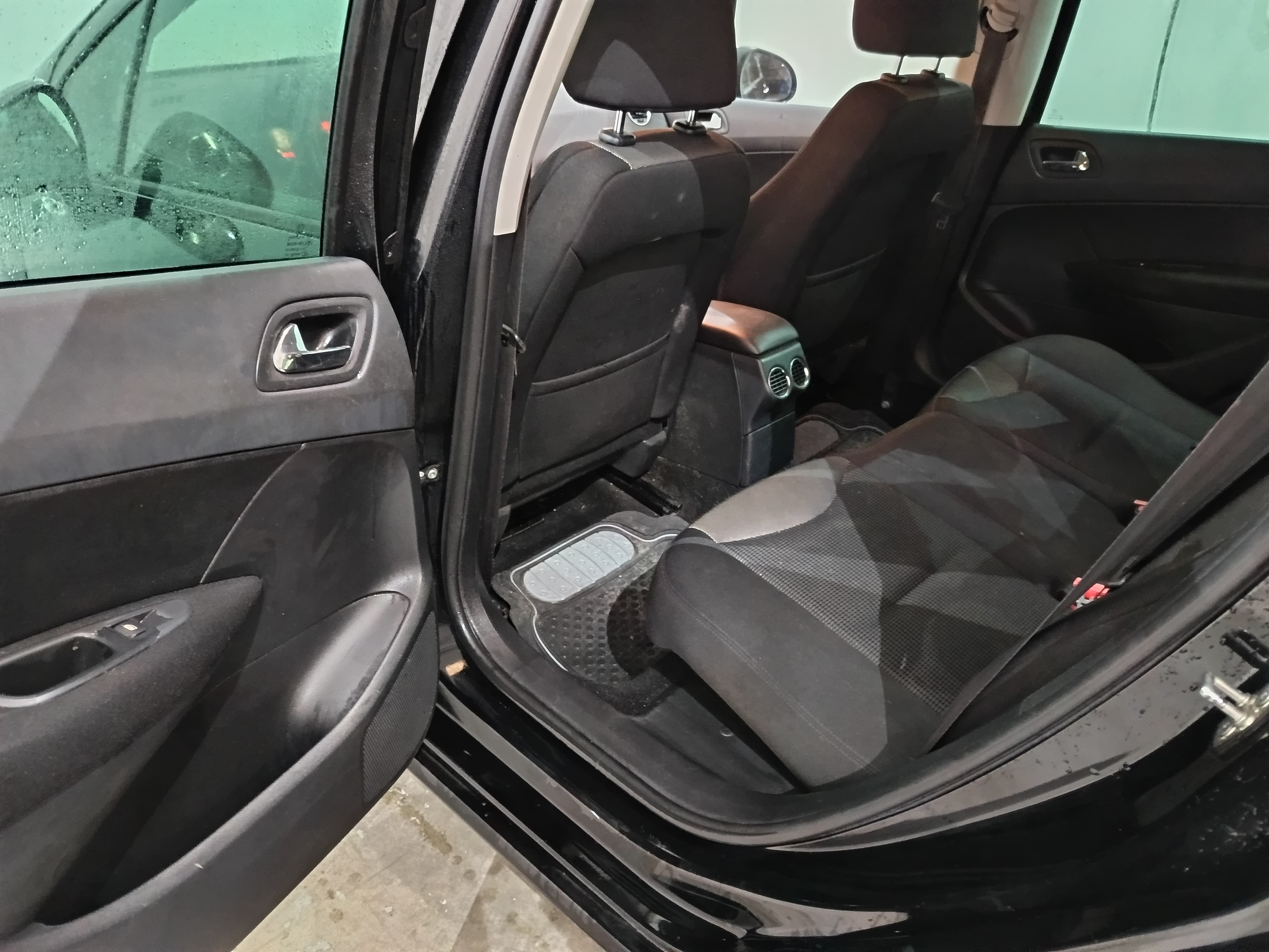 Peugeot 308 SW · Ano 2011 — imagen 26
