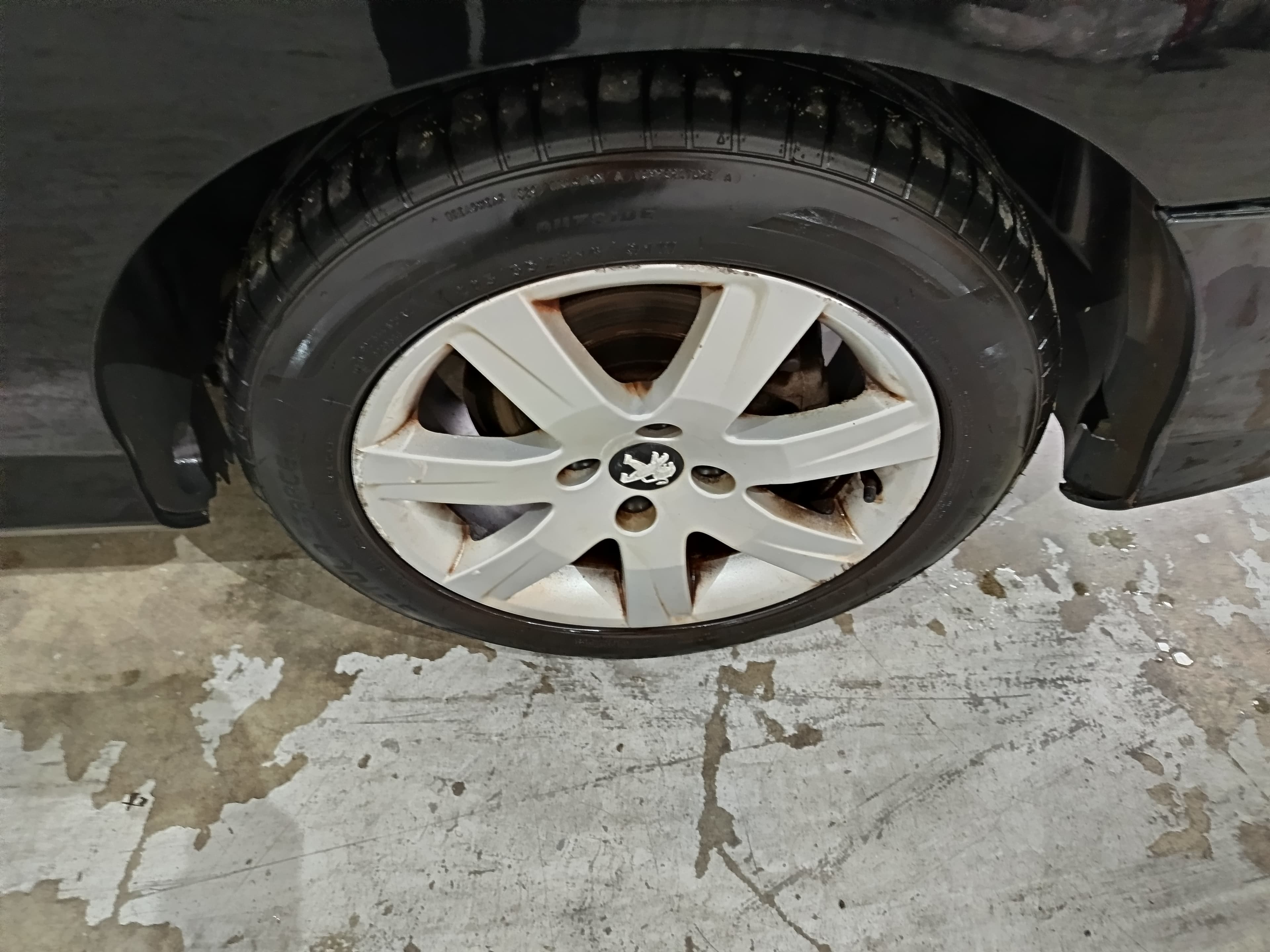 Peugeot 308 SW · Ano 2011 — imagen 17