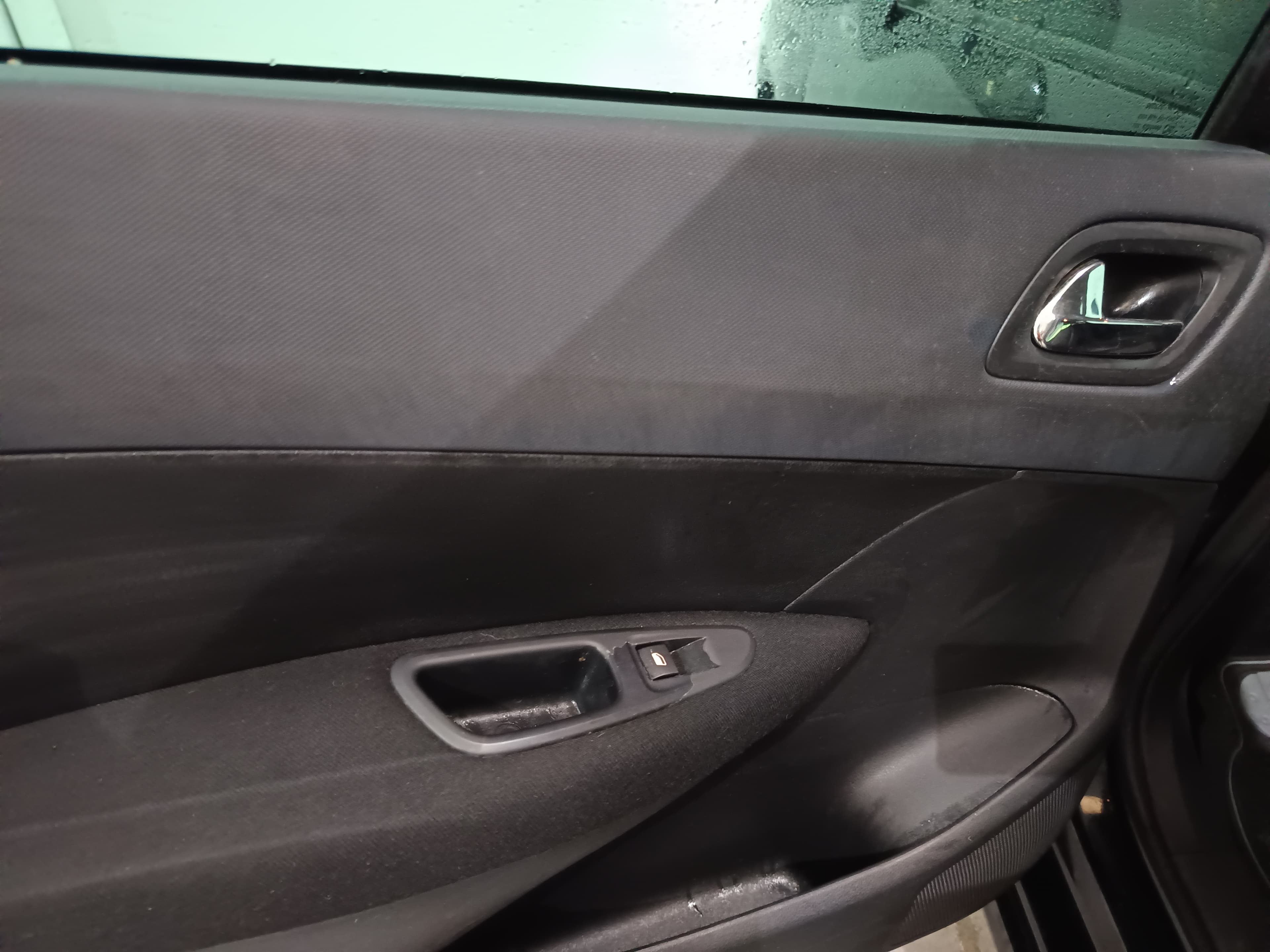 Peugeot 308 SW · Ano 2011 — imagen 27