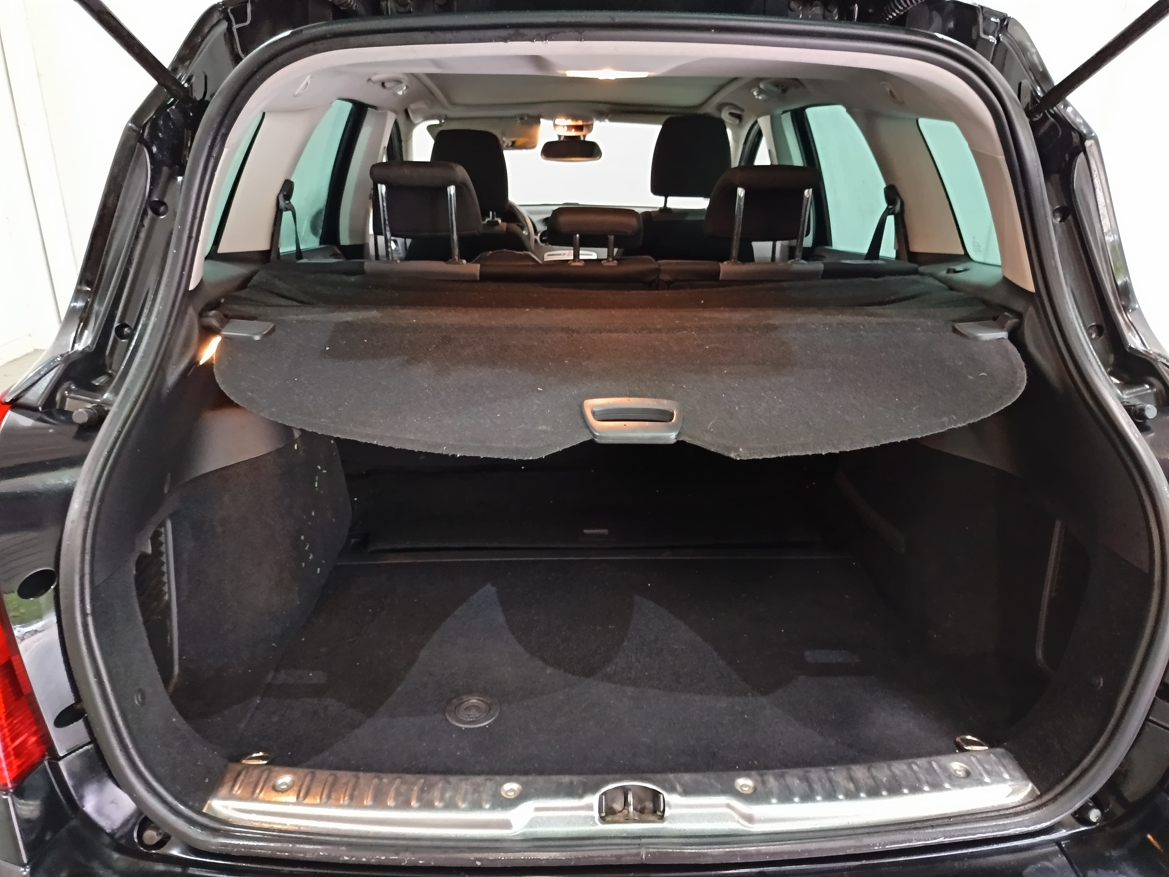 Peugeot 308 SW · Ano 2011 — imagen 18