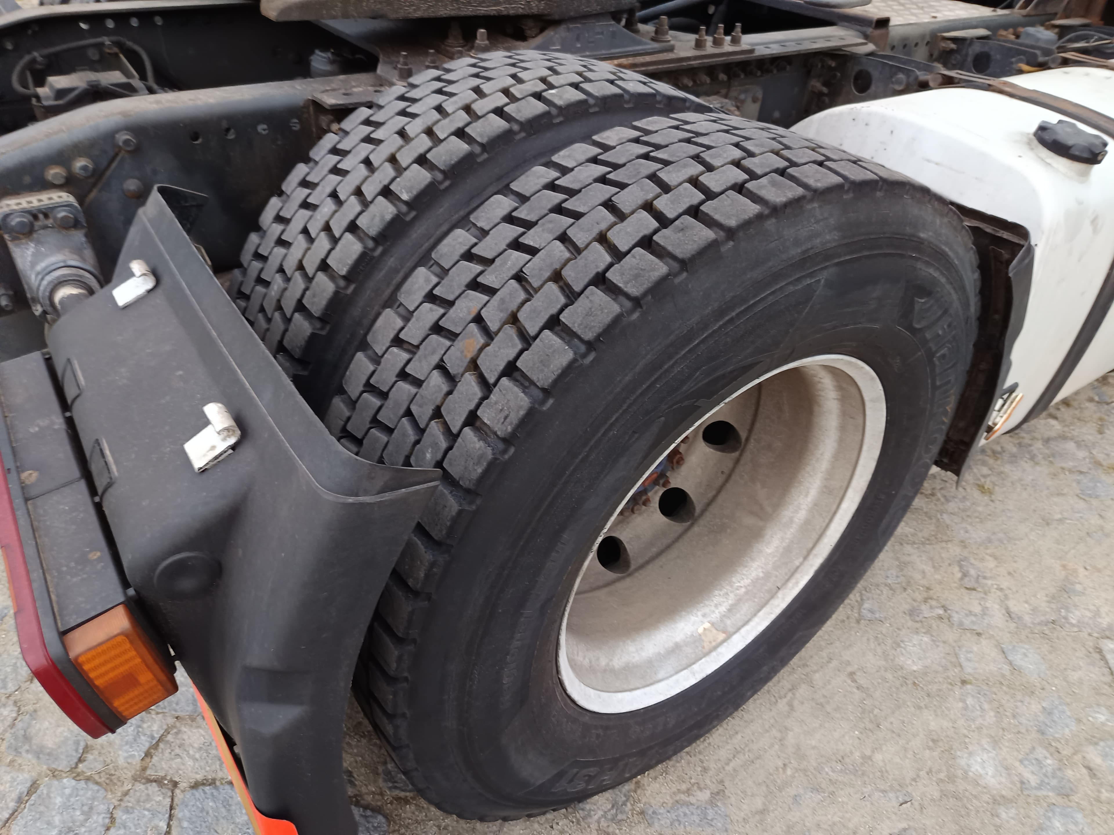 Volvo FH12 com Grua Hiab 4x2 · Ano 2003 — imagen 11