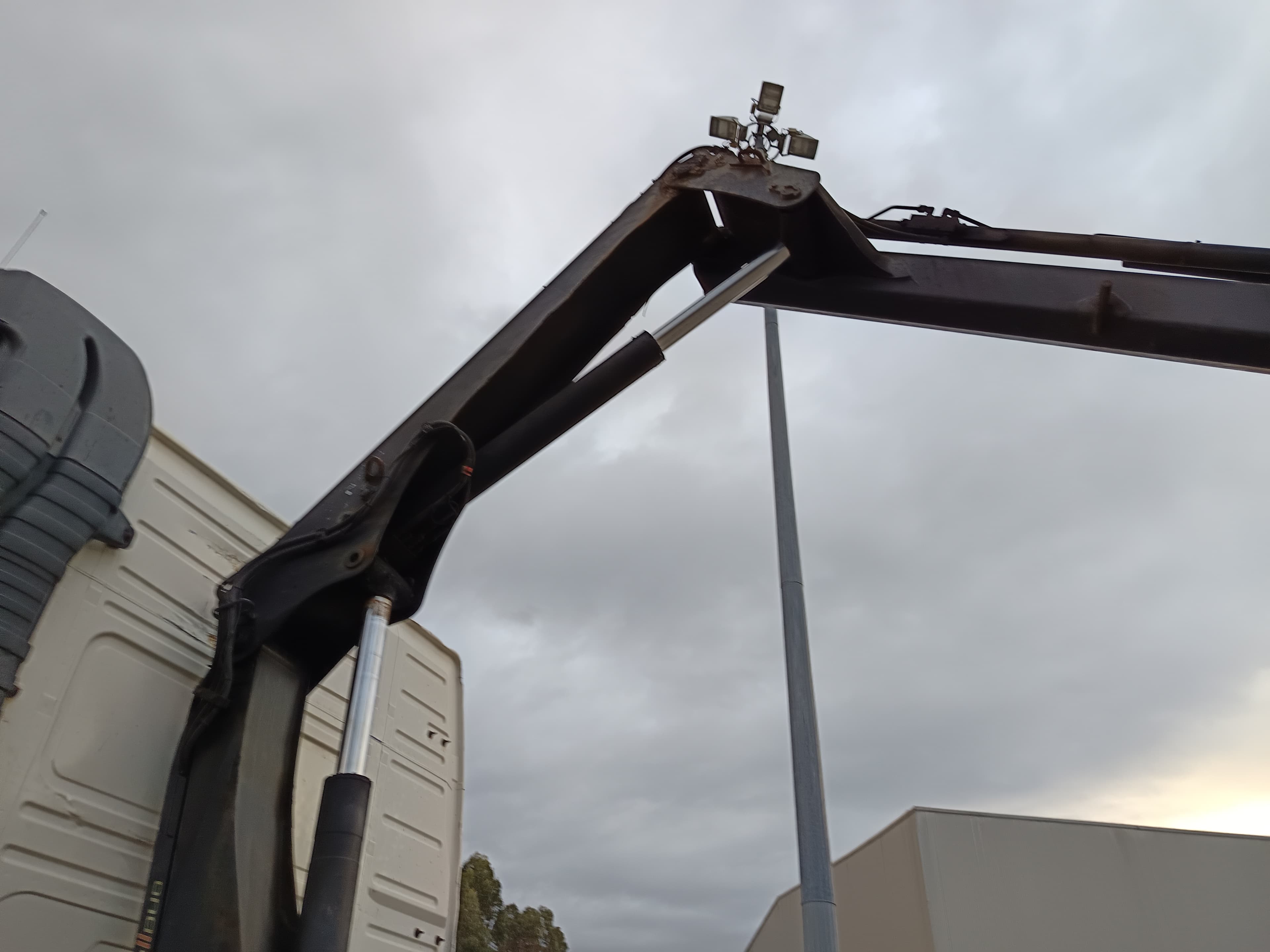 Volvo FH12 com Grua Hiab 4x2 · Ano 2003 — imagen 14