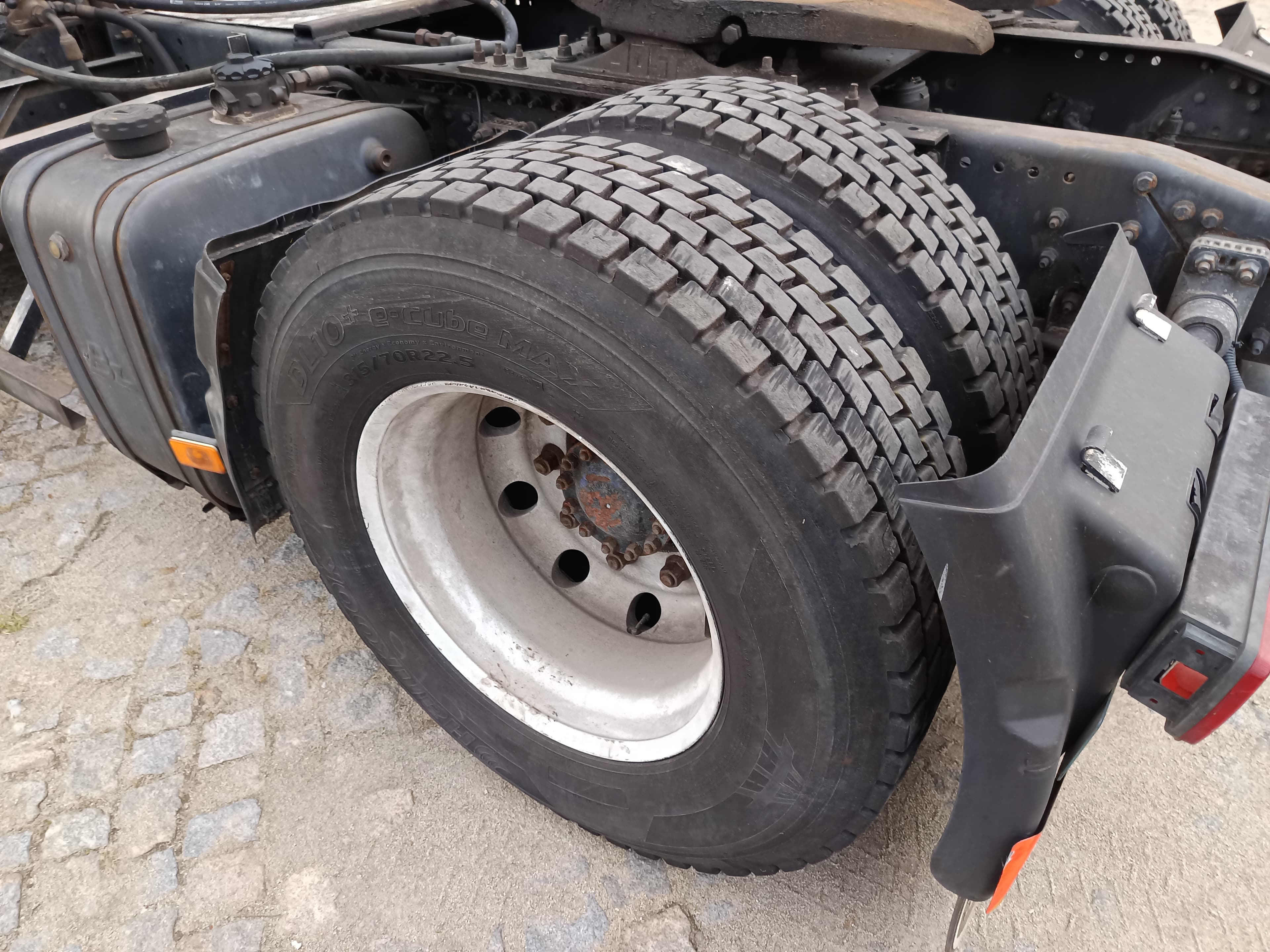 Volvo FH12 com Grua Hiab 4x2 · Ano 2003 — imagen 12
