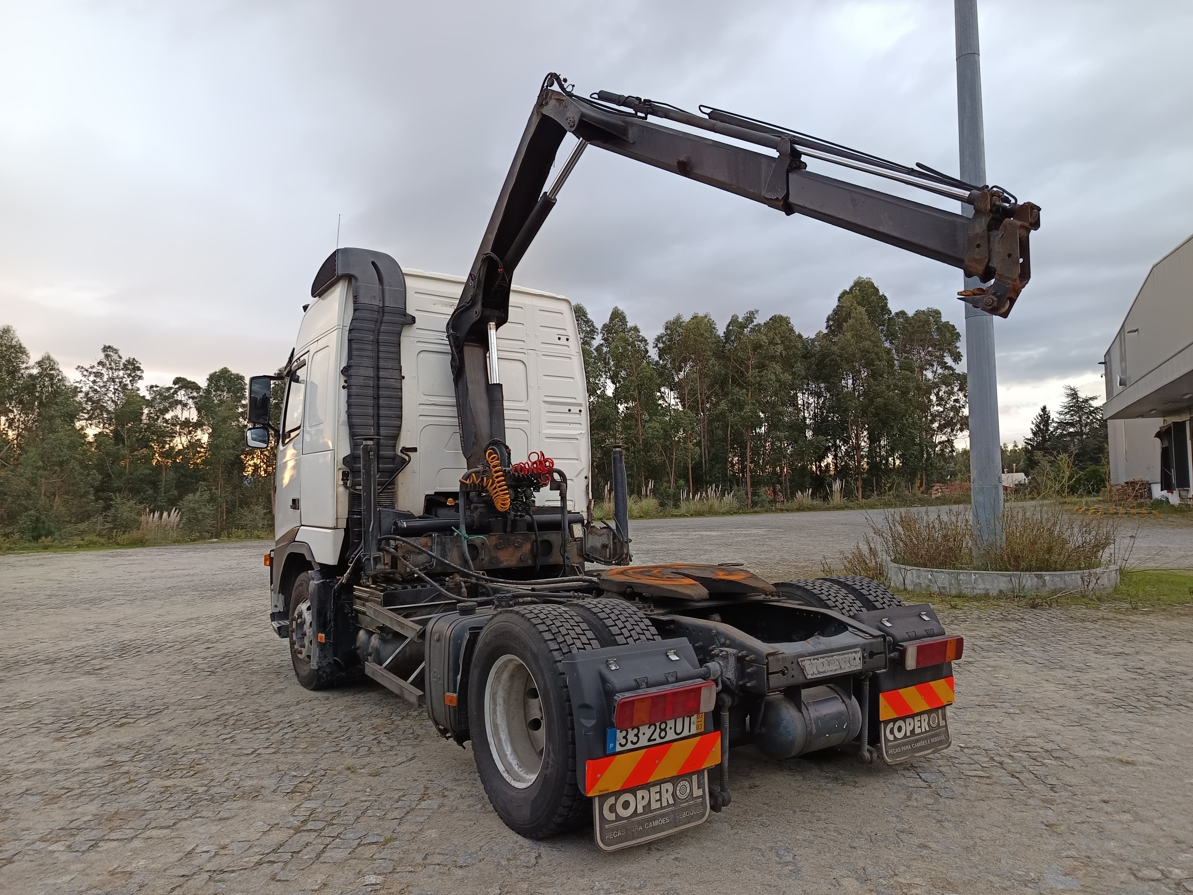 Volvo FH12 com Grua Hiab 4x2 · Ano 2003 — imagen 6