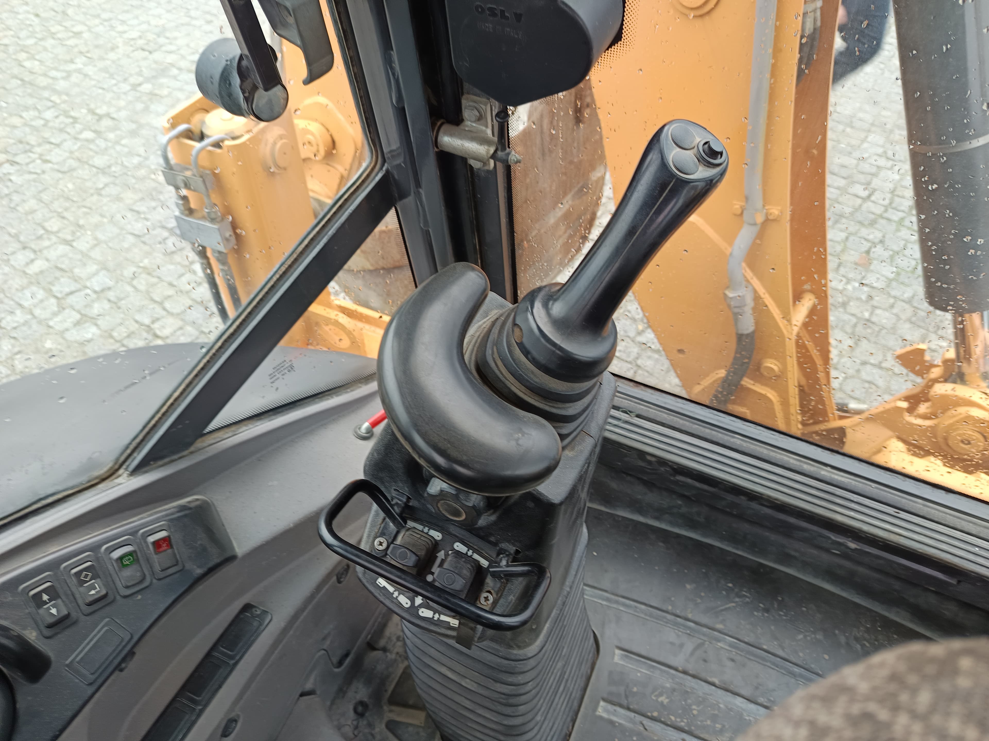 Retroescavadora Case 580 ST · Ano 2015 — imagen 19