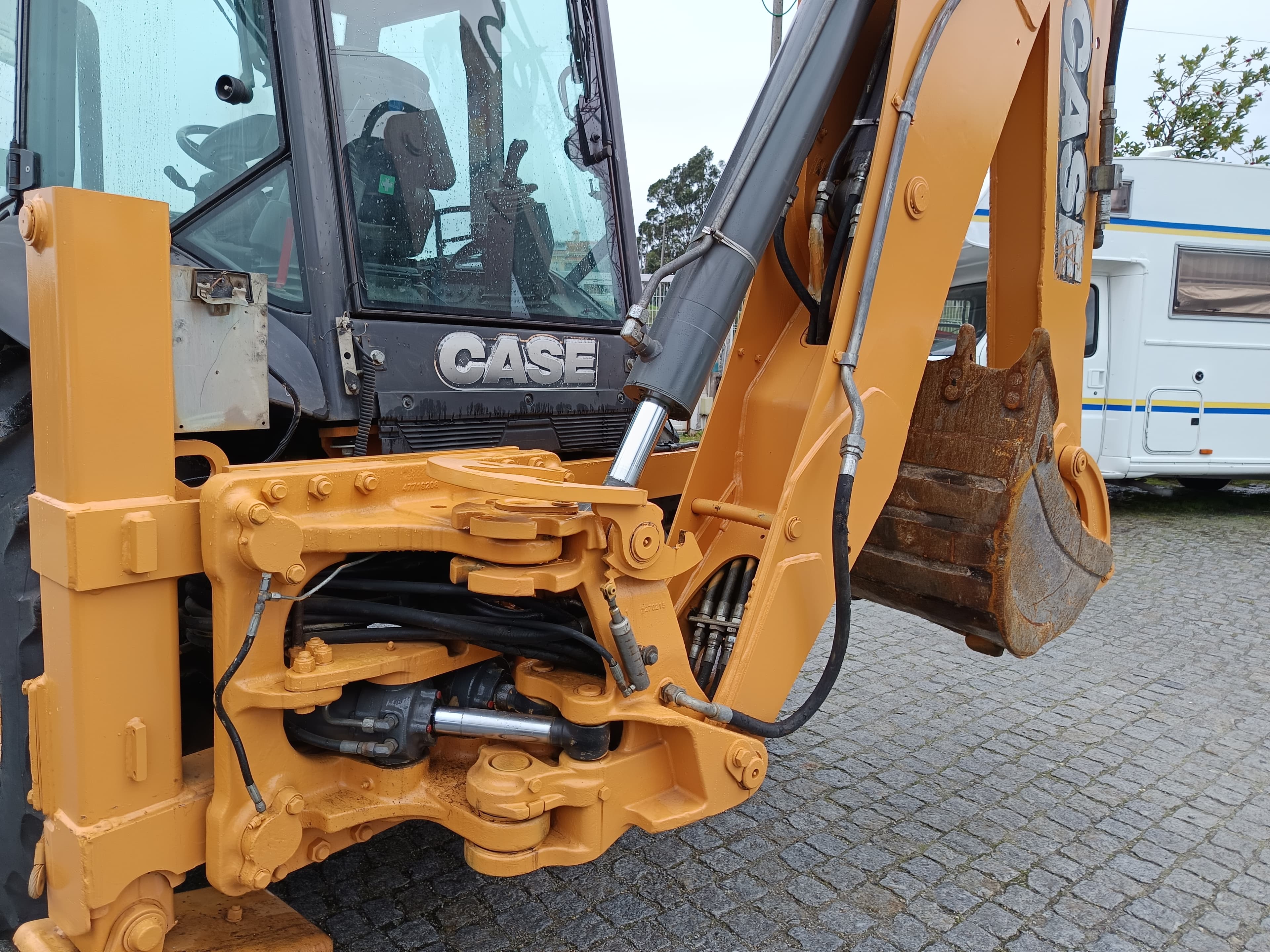 Retroescavadora Case 580 ST · Ano 2015 — imagen 9