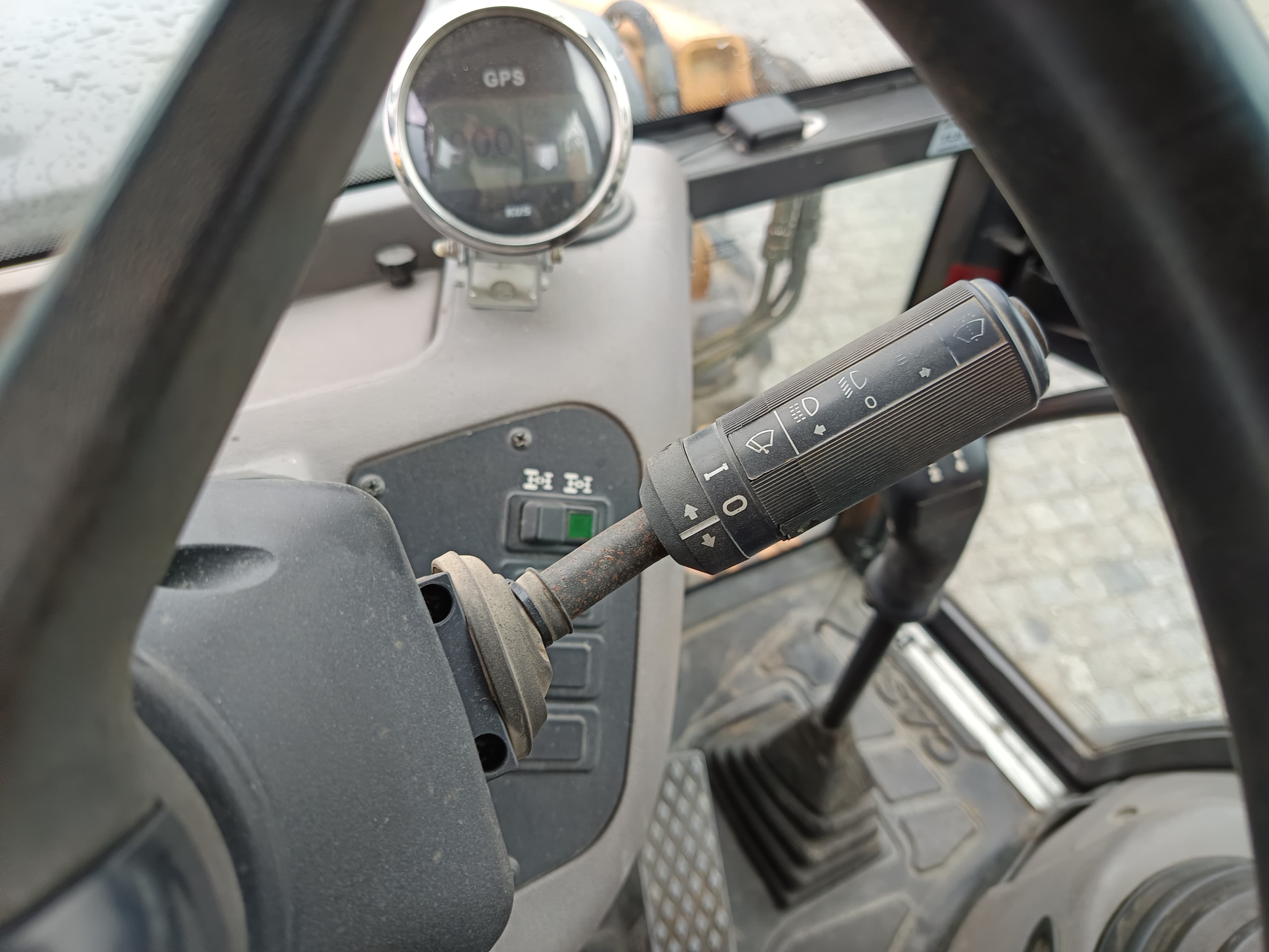 Retroescavadora Case 580 ST · Ano 2015 — imagen 16
