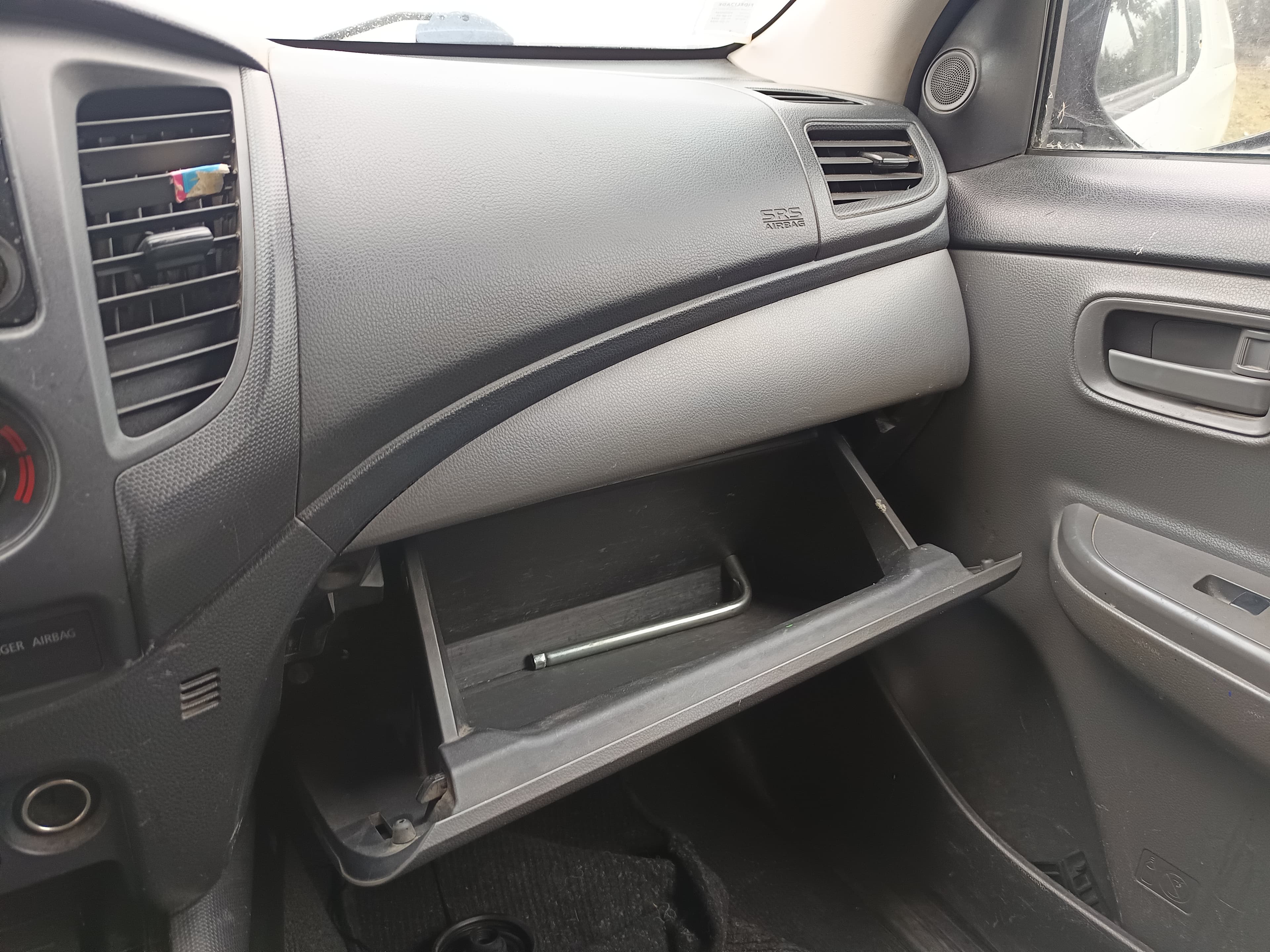 Mitsubishi L200 4WD CC Invite 3 L 2.5 DI-D — imagen 33