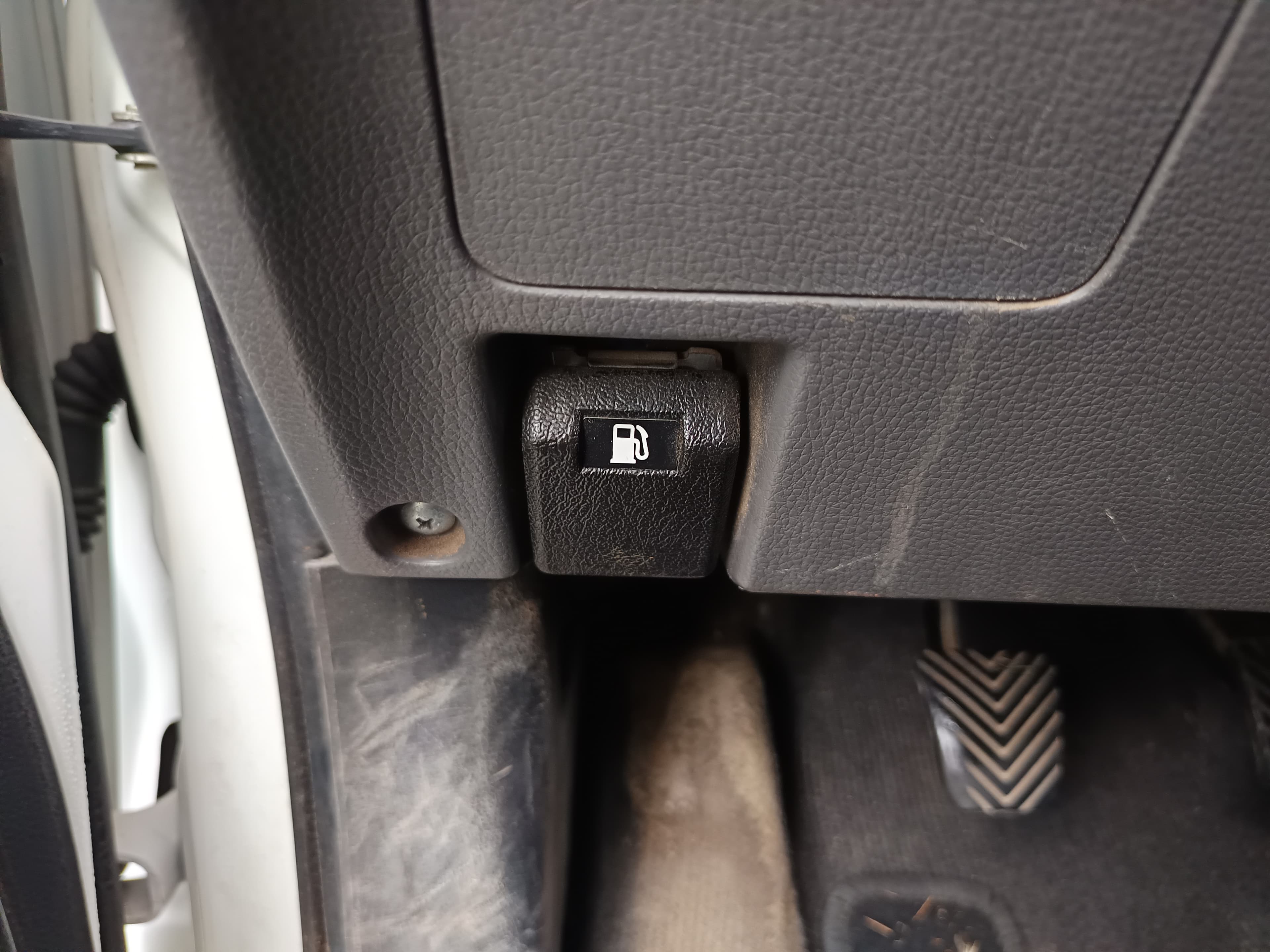 Mitsubishi L200 4WD CC Invite 3 L 2.5 DI-D — imagen 25