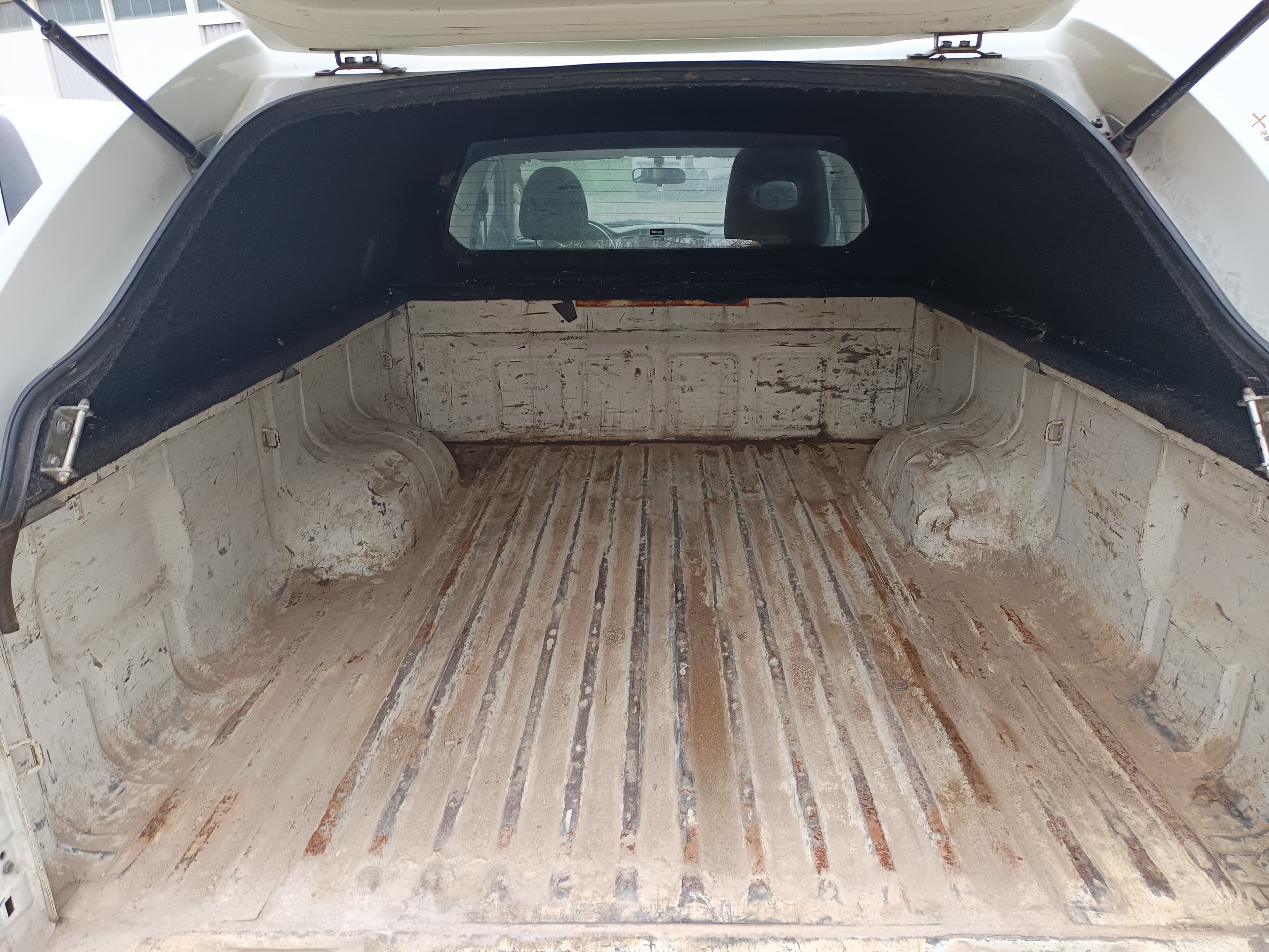 Mitsubishi L200 4WD CC Invite 3 L 2.5 DI-D — imagen 11