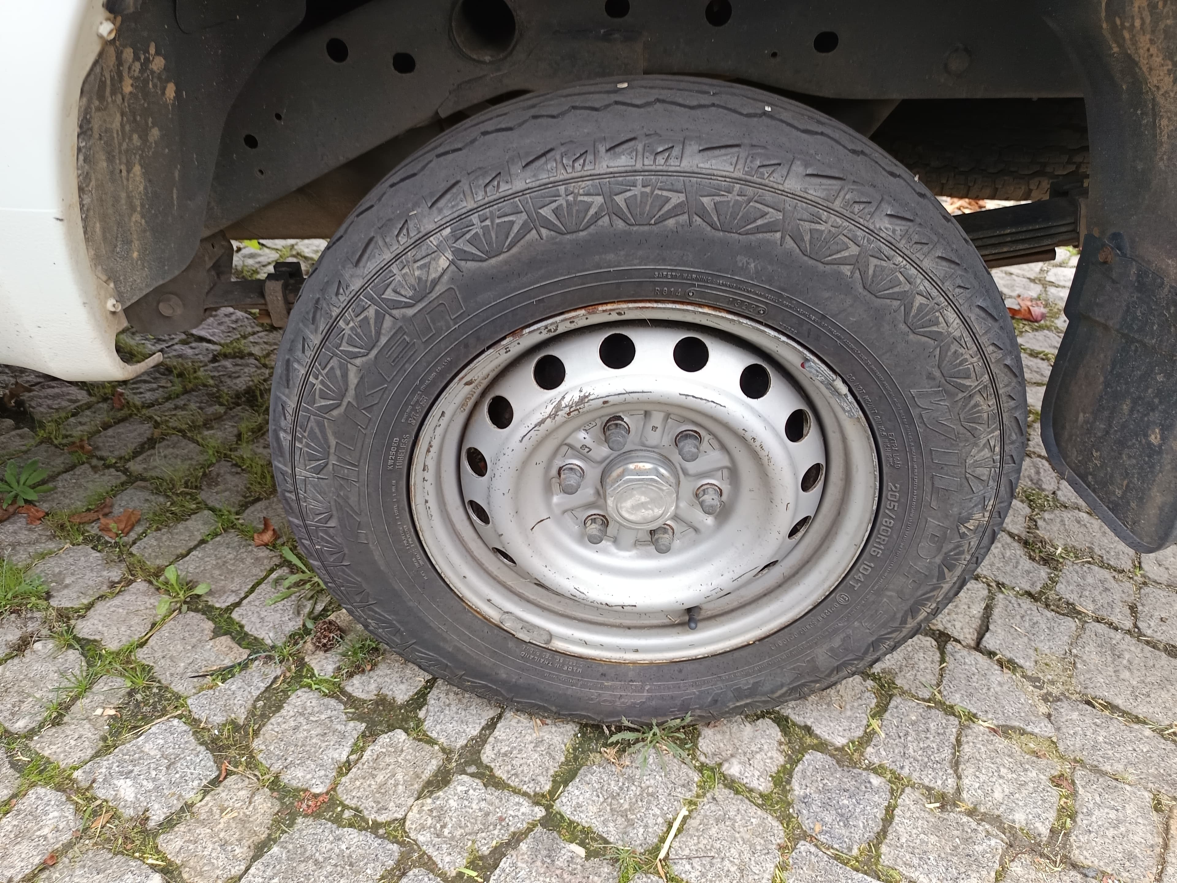 Mitsubishi L200 4WD CC Invite 3 L 2.5 DI-D — imagen 42