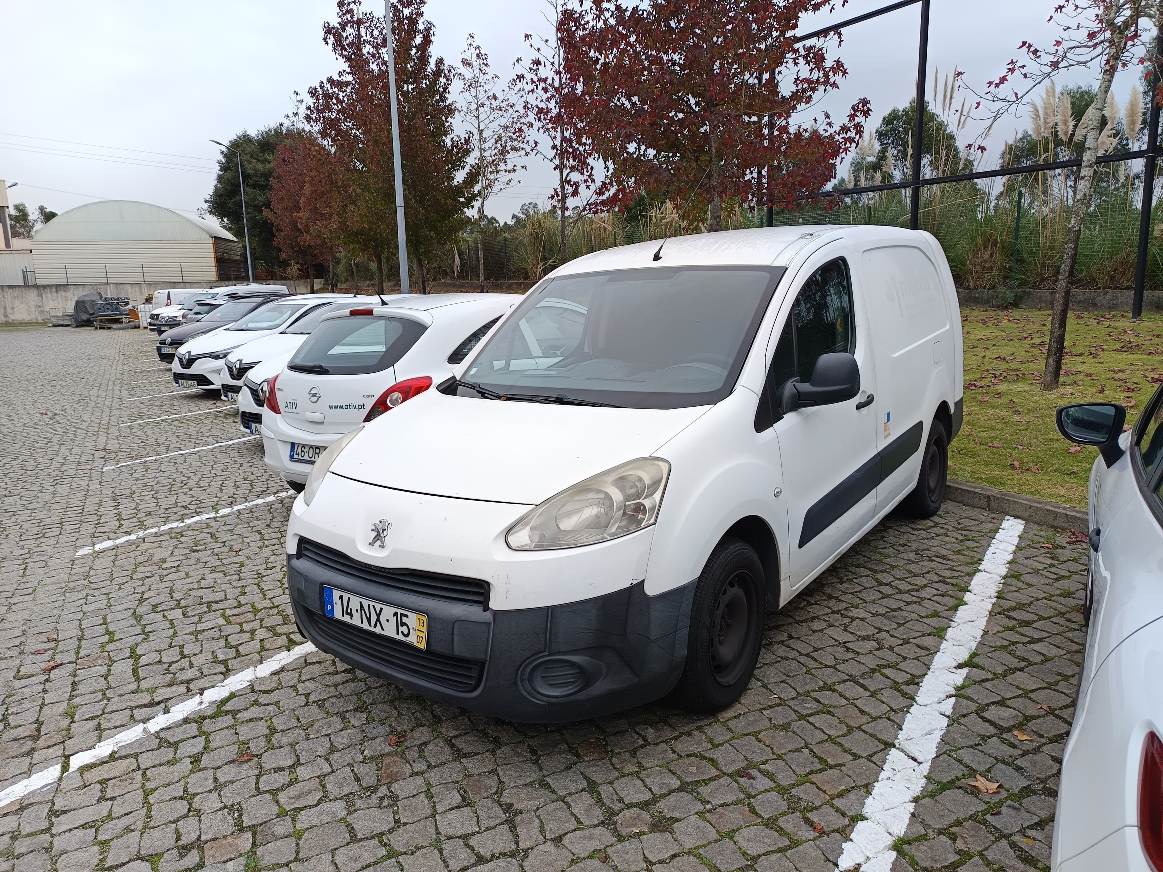 Peugeot Partner 1.6 Hdi L2 Confort Van — imagen 2
