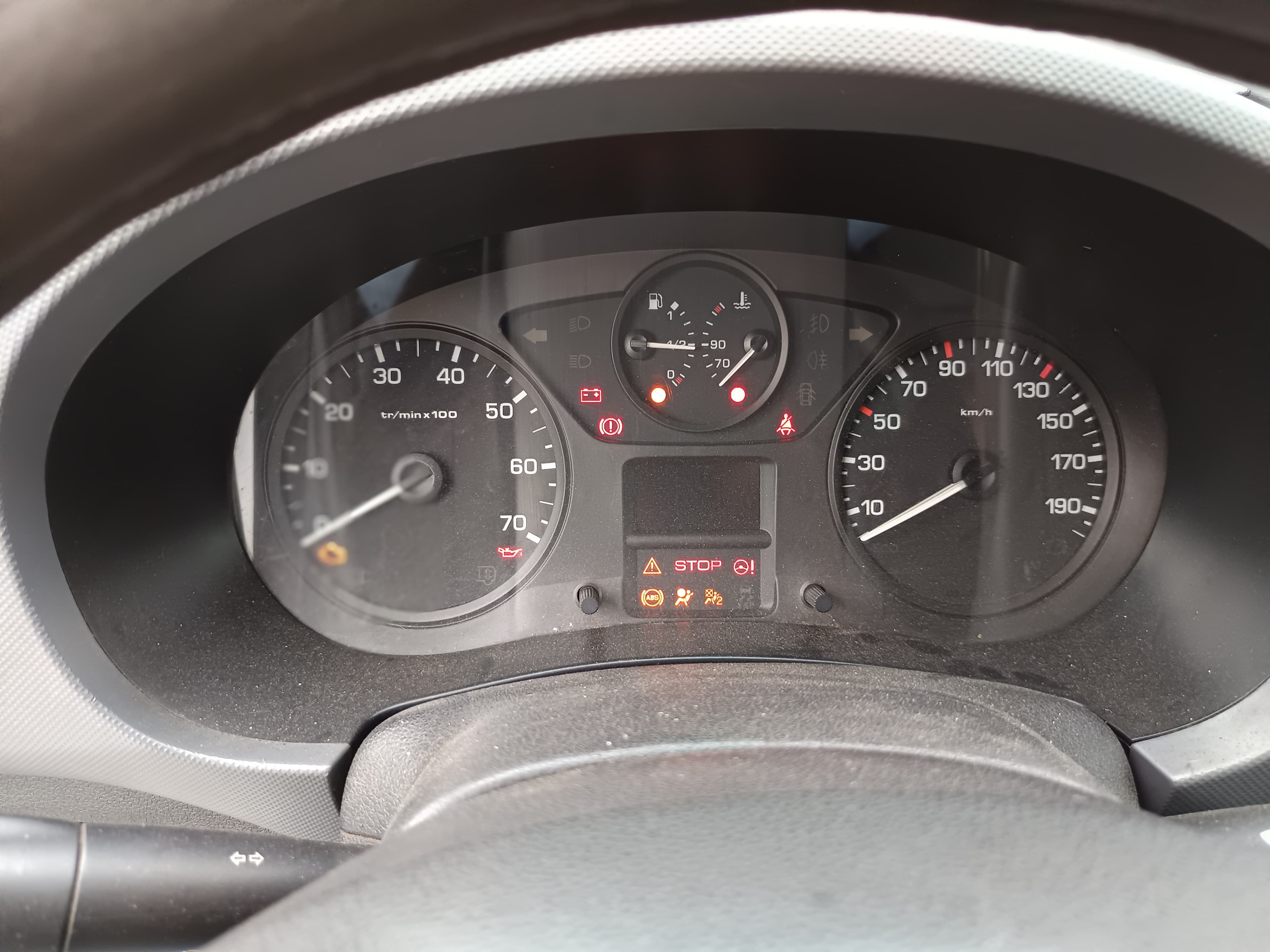 Peugeot Partner 1.6 Hdi L2 Confort Van — imagen 35