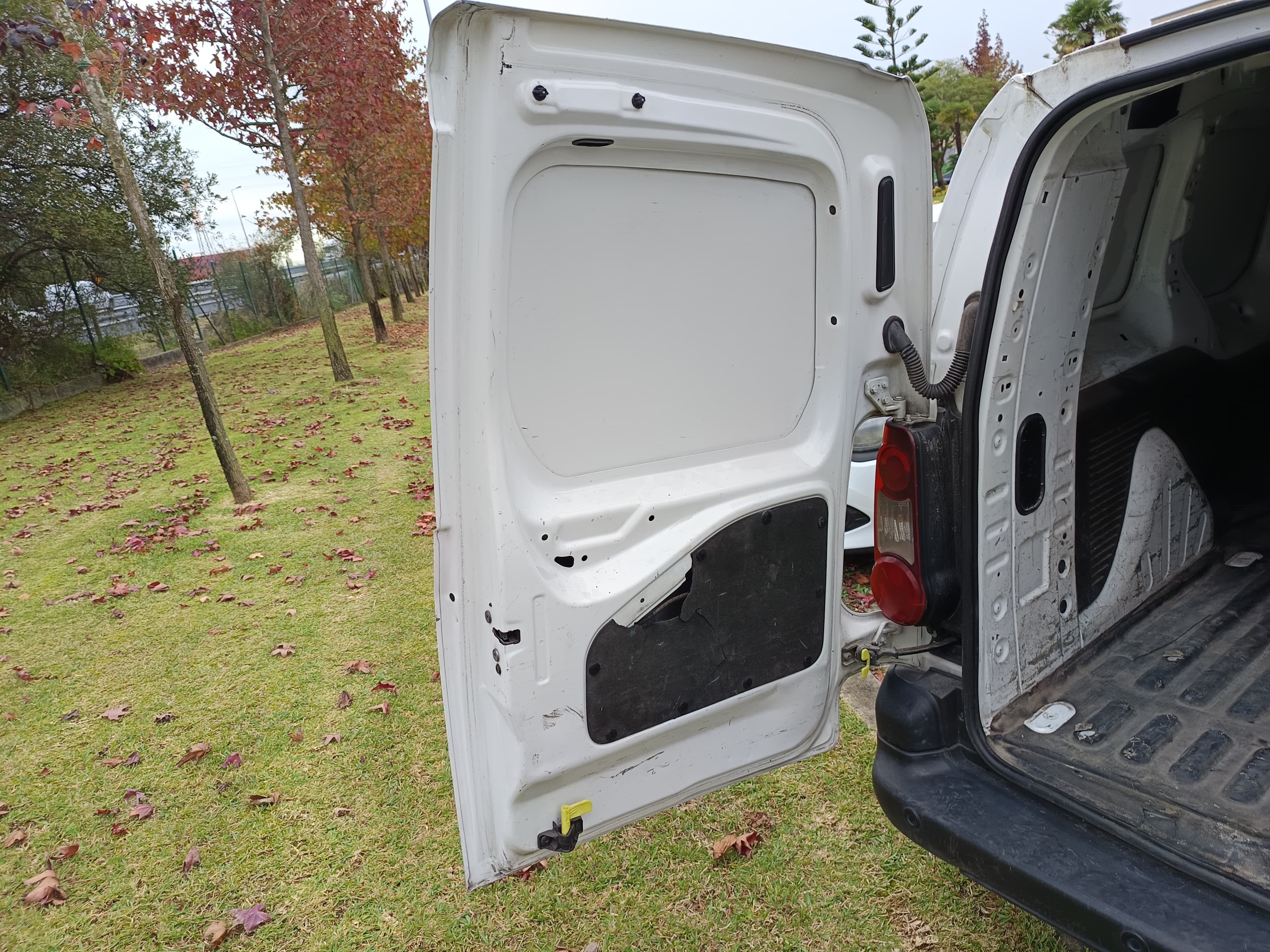 Peugeot Partner 1.6 Hdi L2 Confort Van — imagen 12