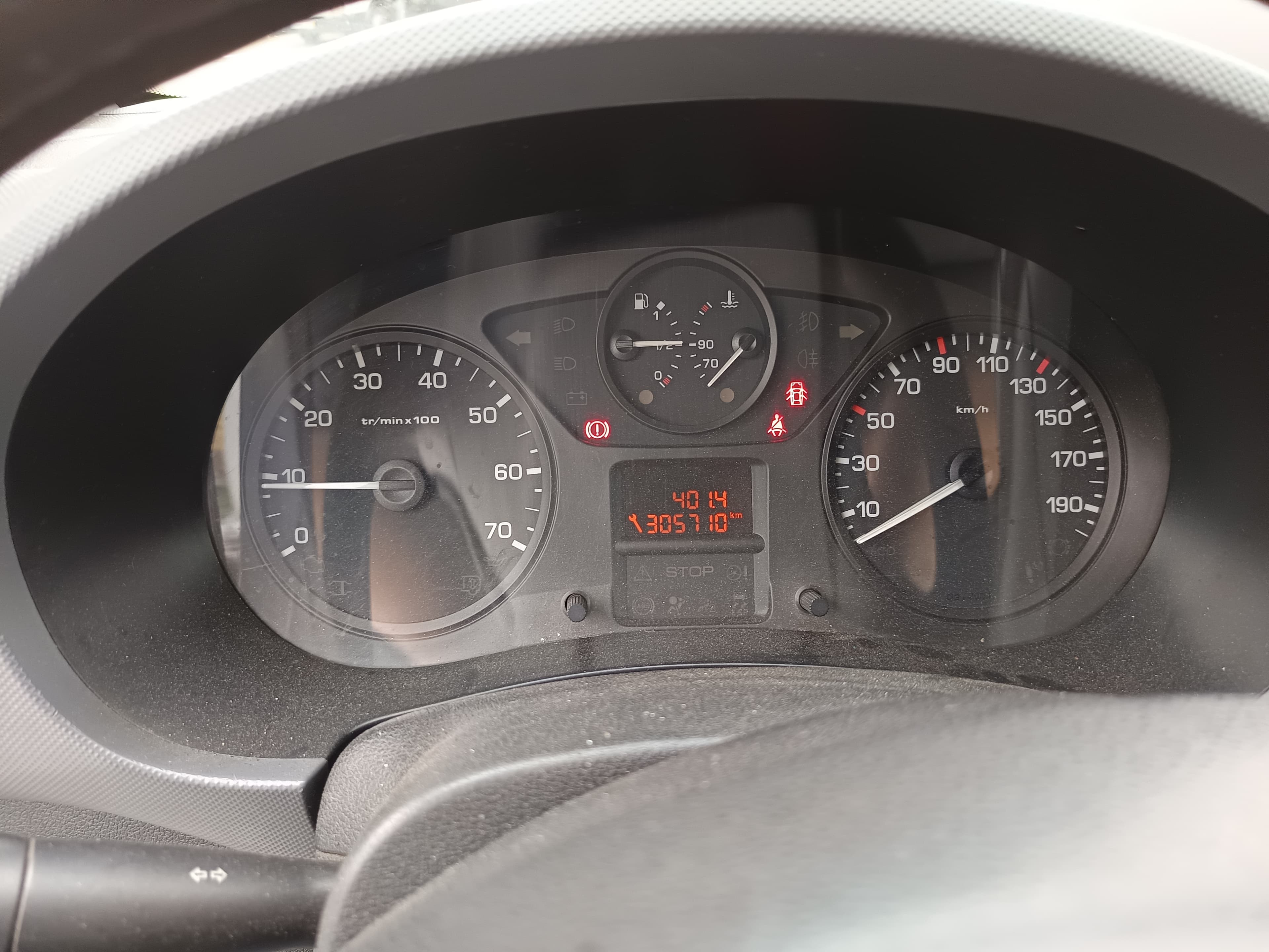 Peugeot Partner 1.6 Hdi L2 Confort Van — imagen 28
