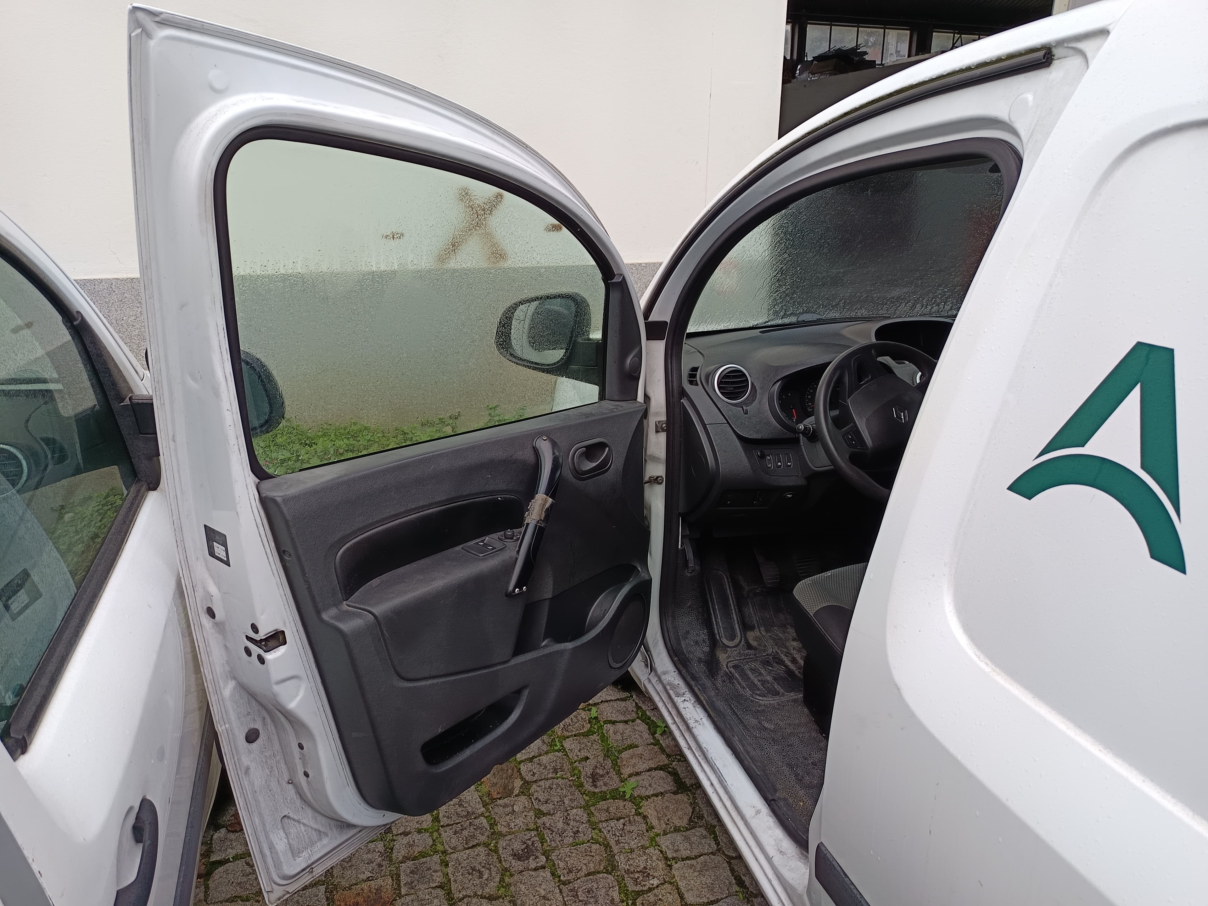 Renault Kangoo Maxi Business 1.5 DCI — imagem 22