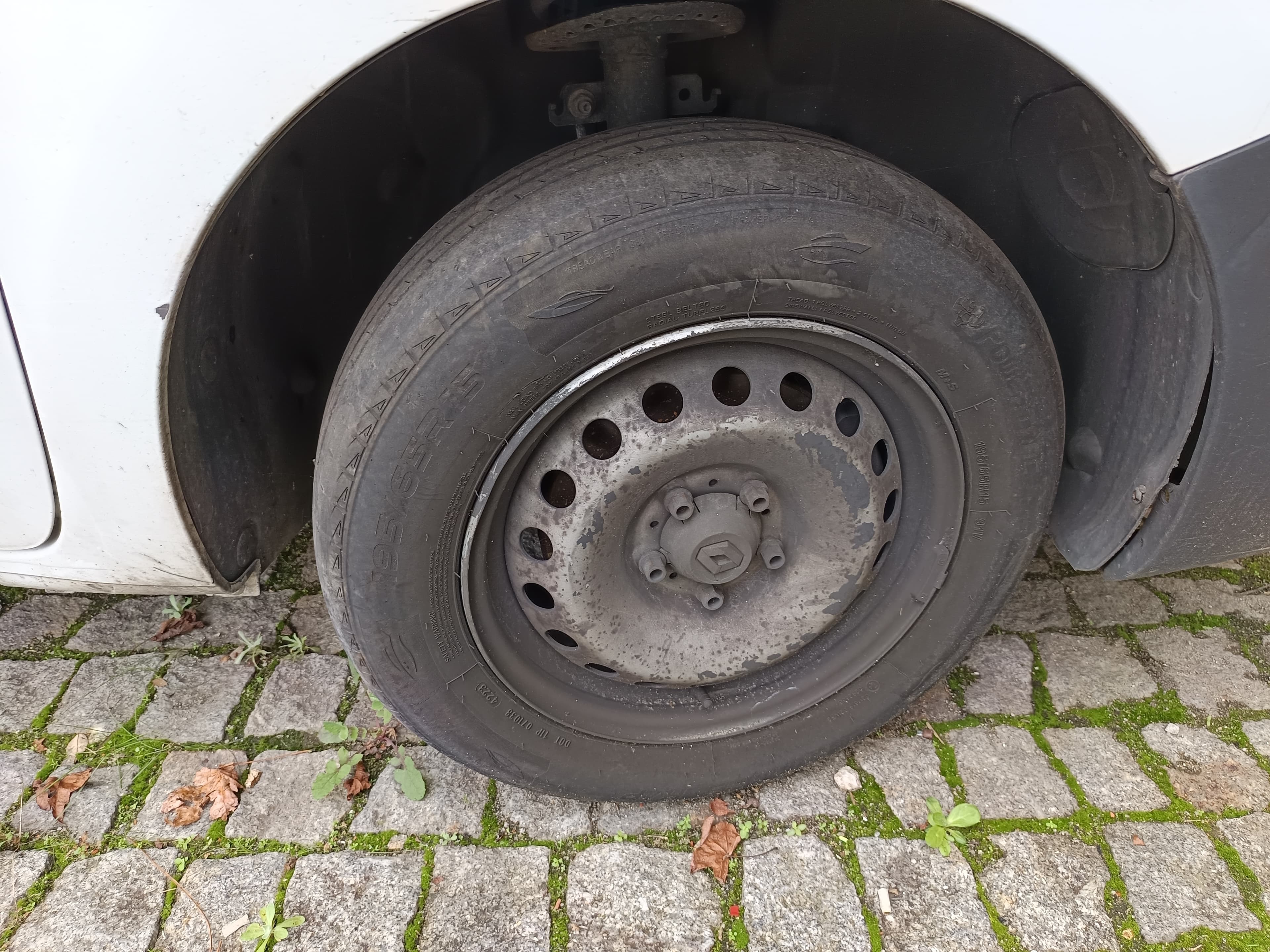 Renault Kangoo Maxi Business 1.5 DCI — imagem 8