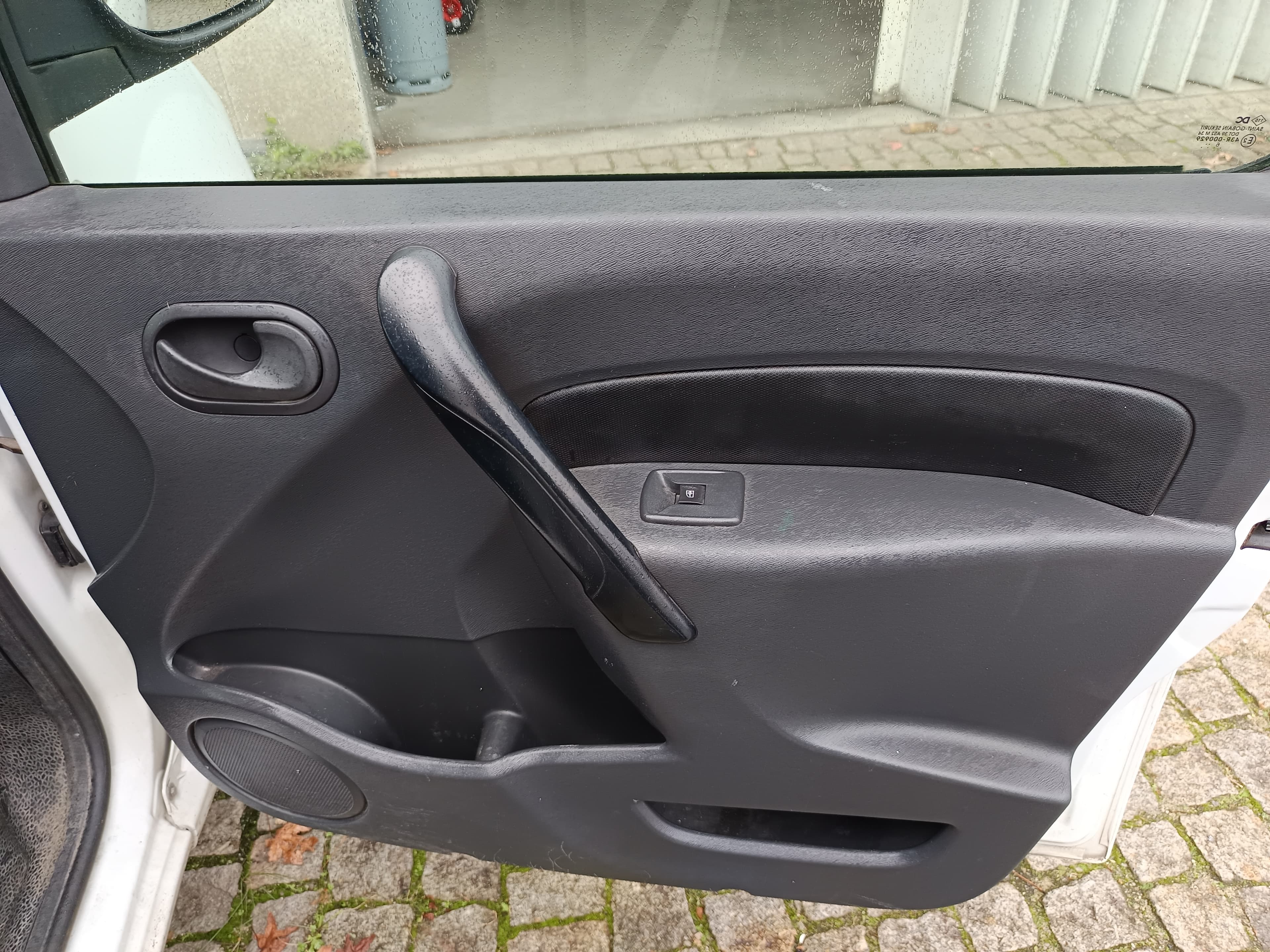 Renault Kangoo Maxi Business 1.5 DCI — imagem 19