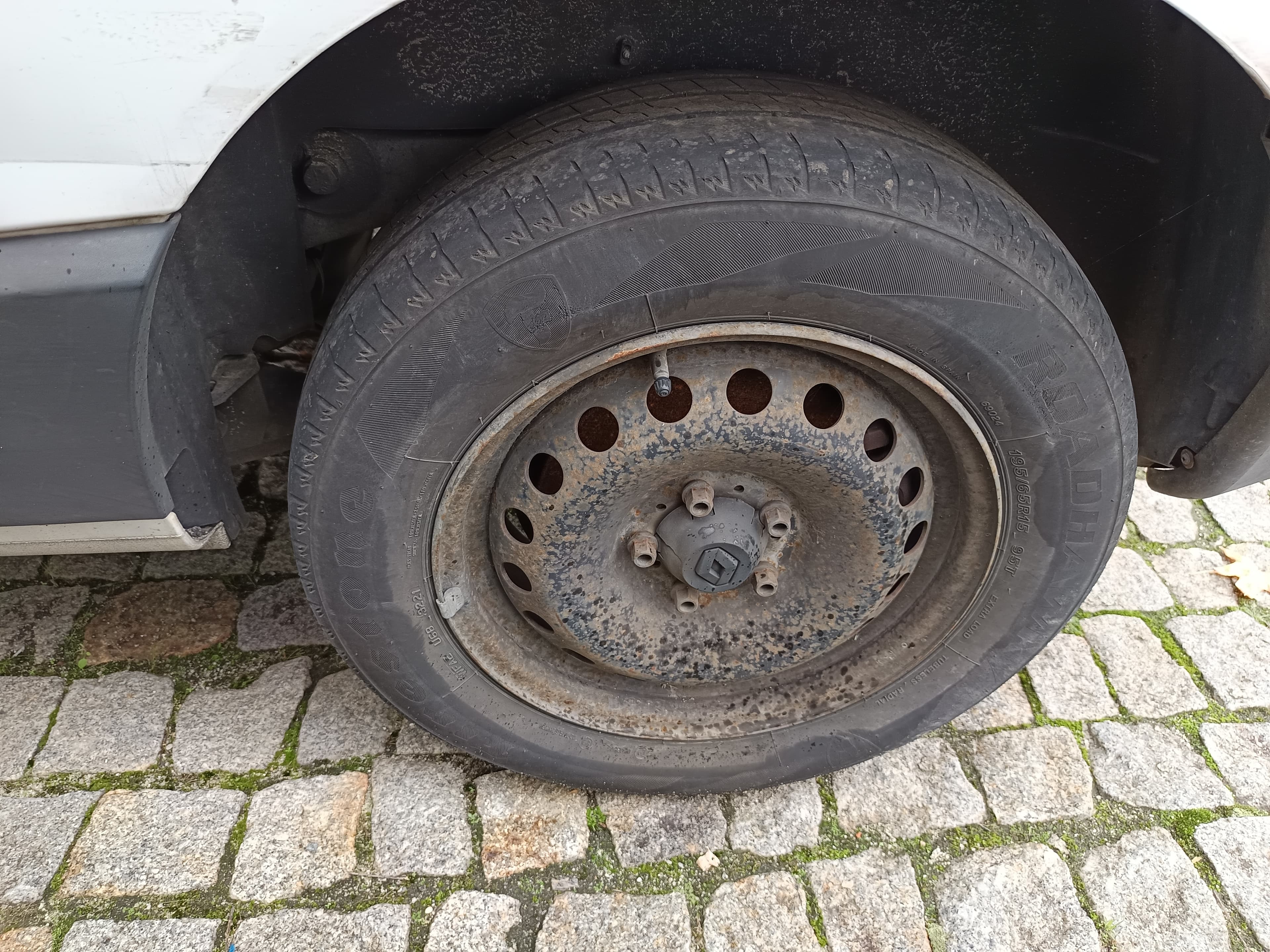 Renault Kangoo Maxi Business 1.5 DCI — imagem 10