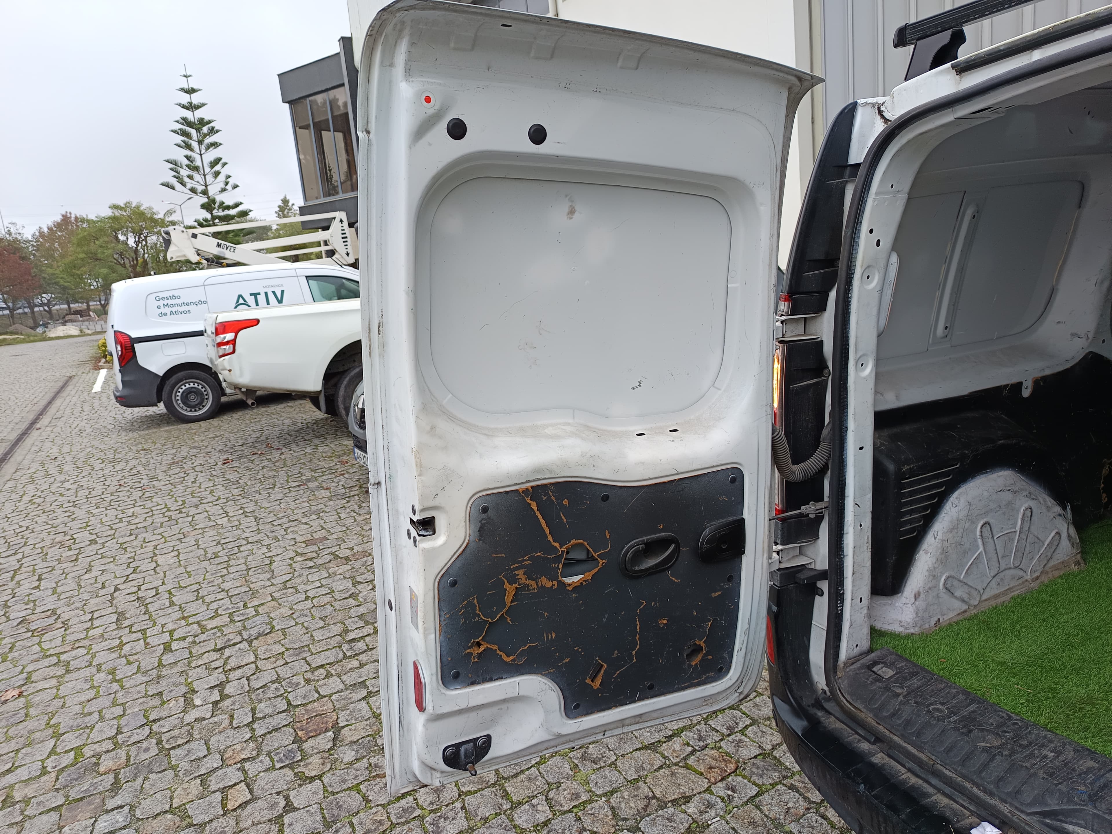 Renault Kangoo Maxi Business 1.5 DCI — image 8