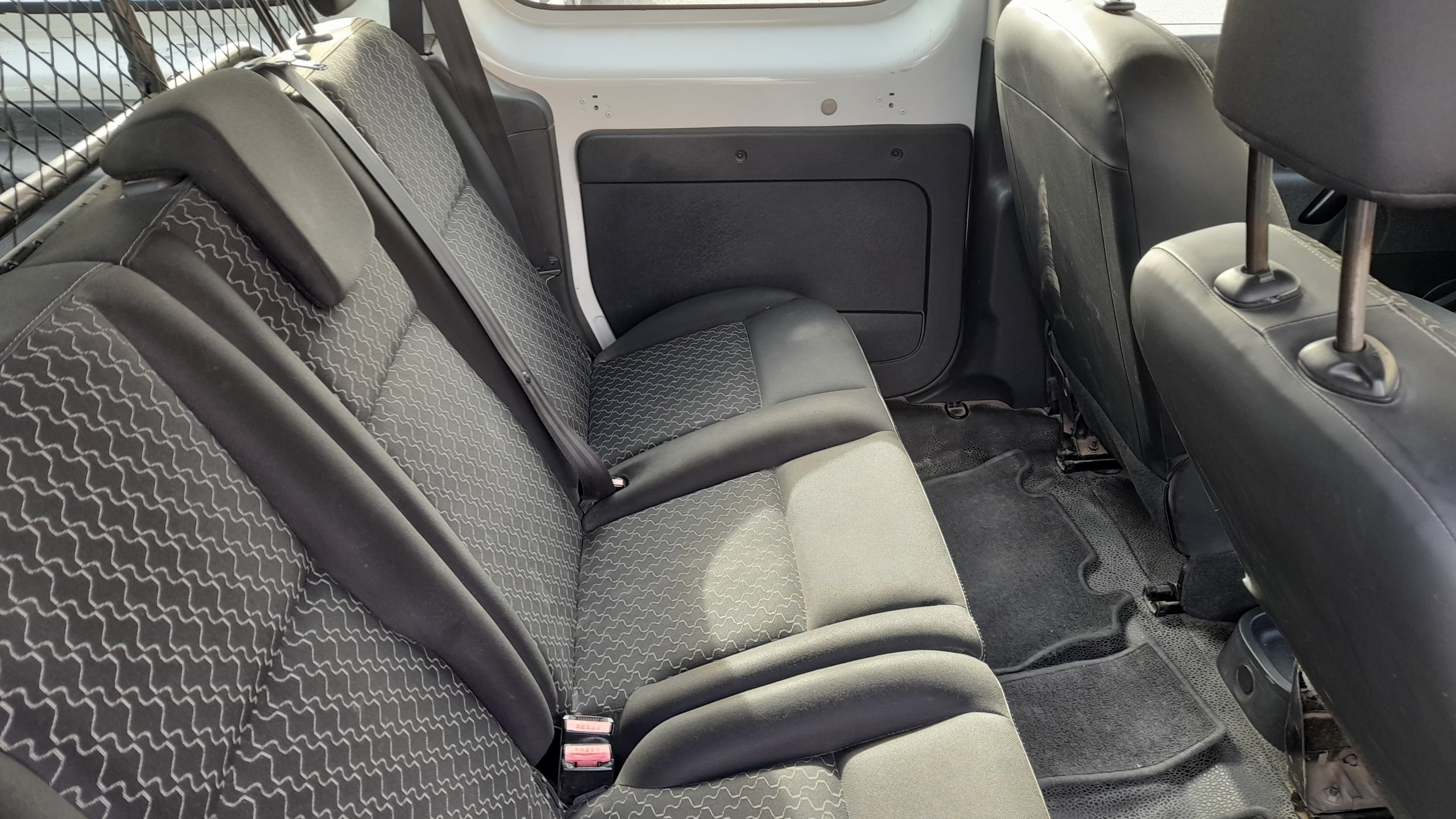 Renault Kangoo Maxi 1.5DCI — imagem 11