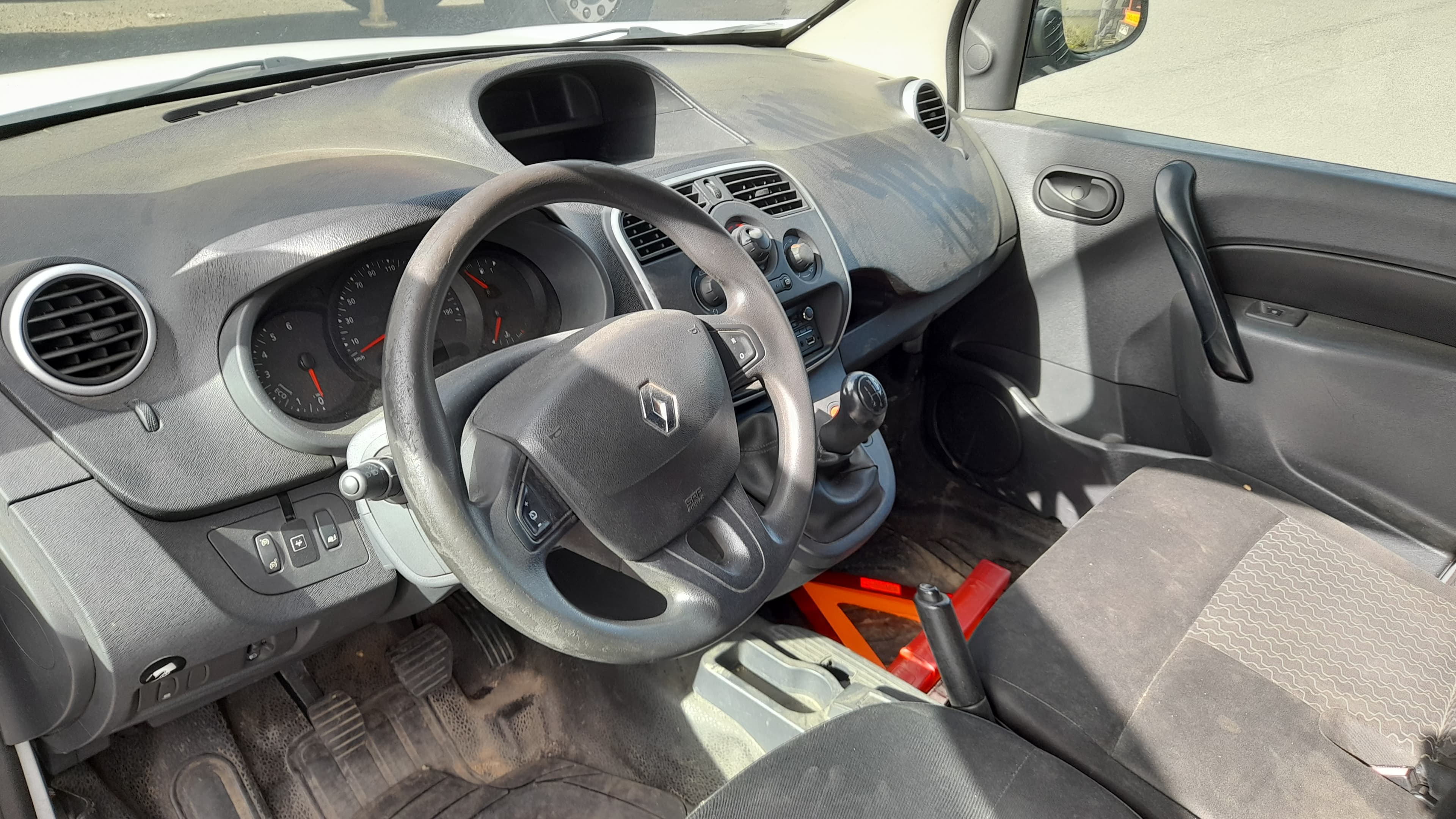 Renault Kangoo Maxi 1.5DCI 90CV — imagem 10