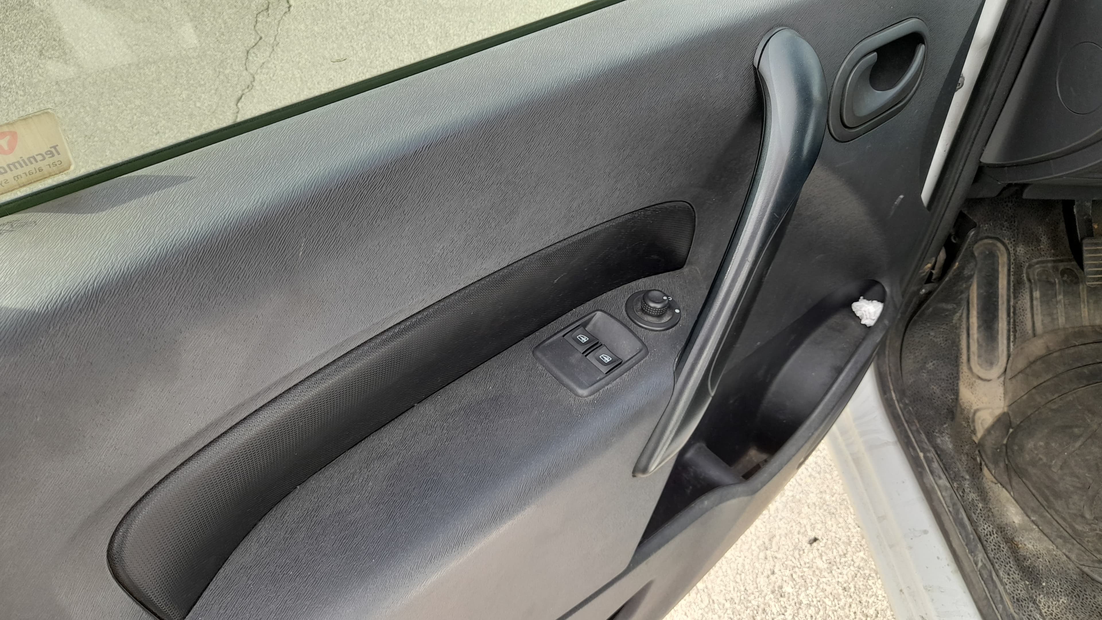 Renault Kangoo Maxi 1.5DCI 90CV — imagem 9
