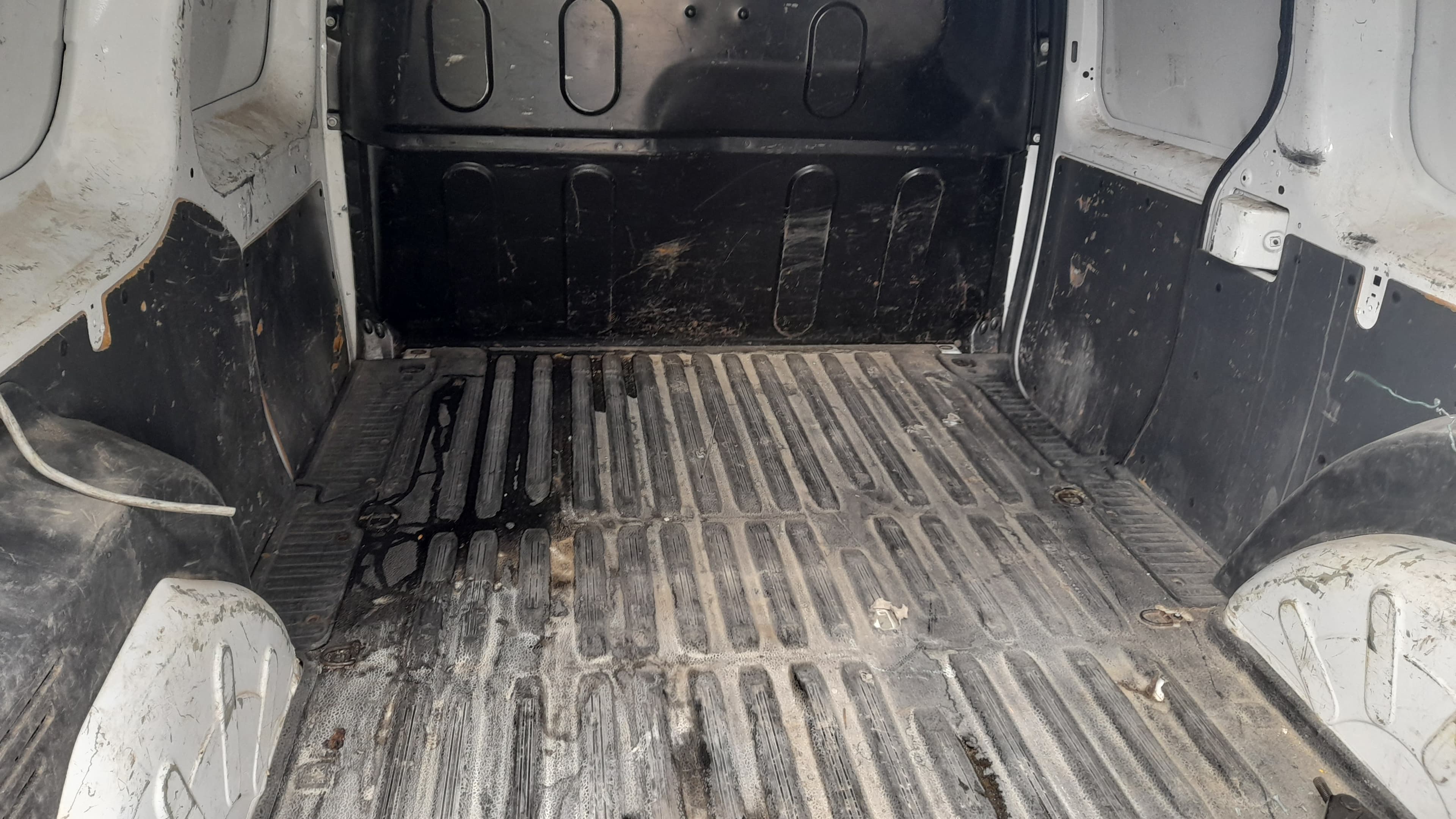 Renault Kangoo Maxi 1.5DCI 90CV — imagem 11