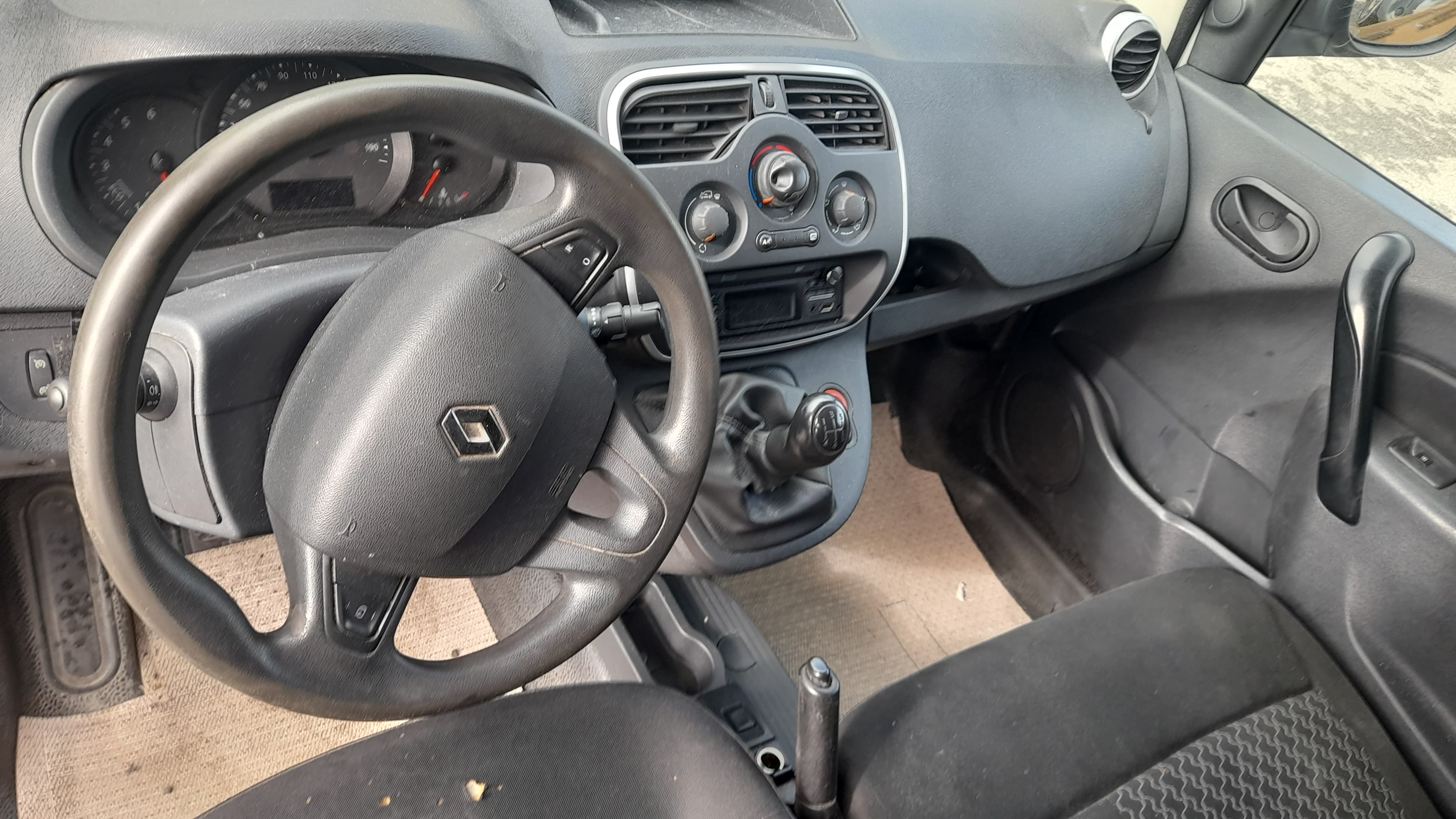 Renault Kangoo Maxi 1.5DCI 90CV — imagem 14