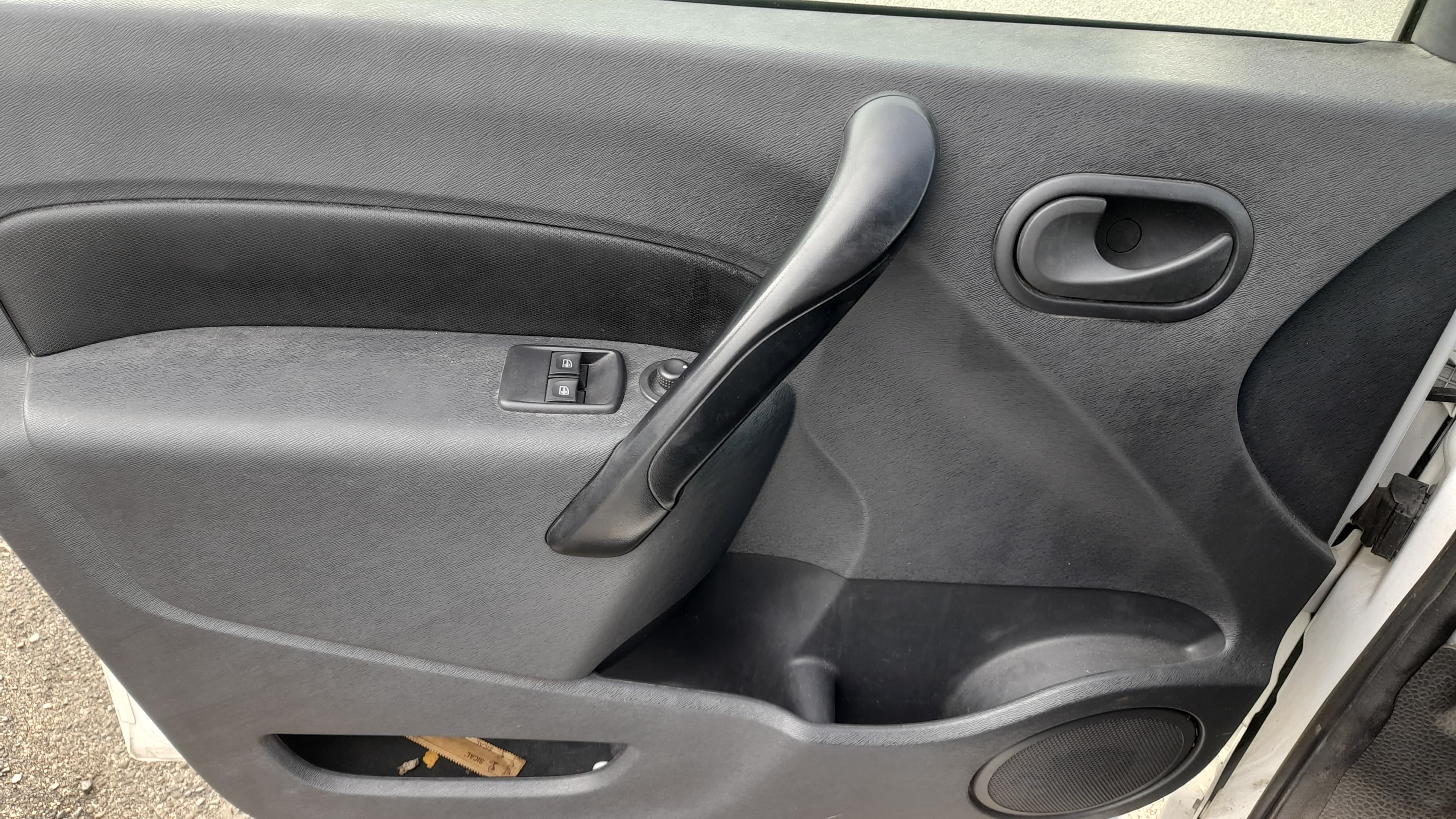 Renault Kangoo Maxi 1.5DCI 90CV — imagem 8