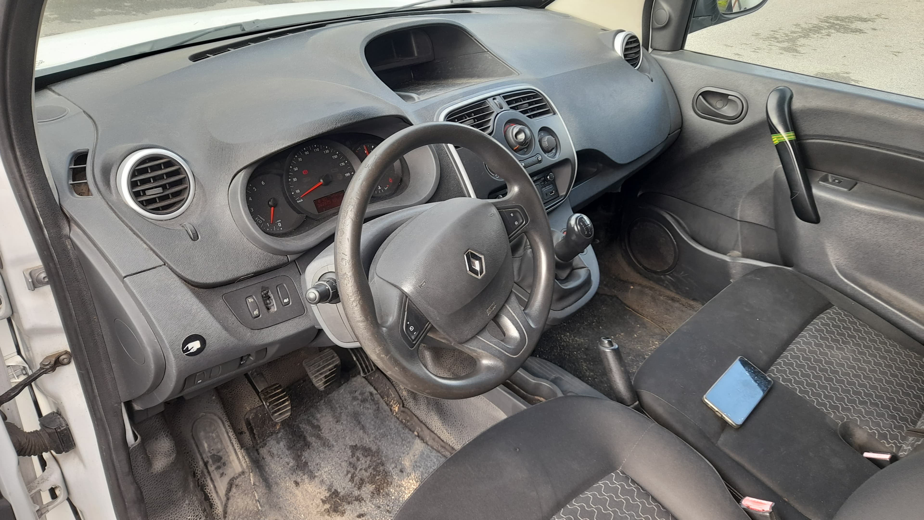 Renault Kangoo Maxi 1.5DCI 90CV — imagem 9