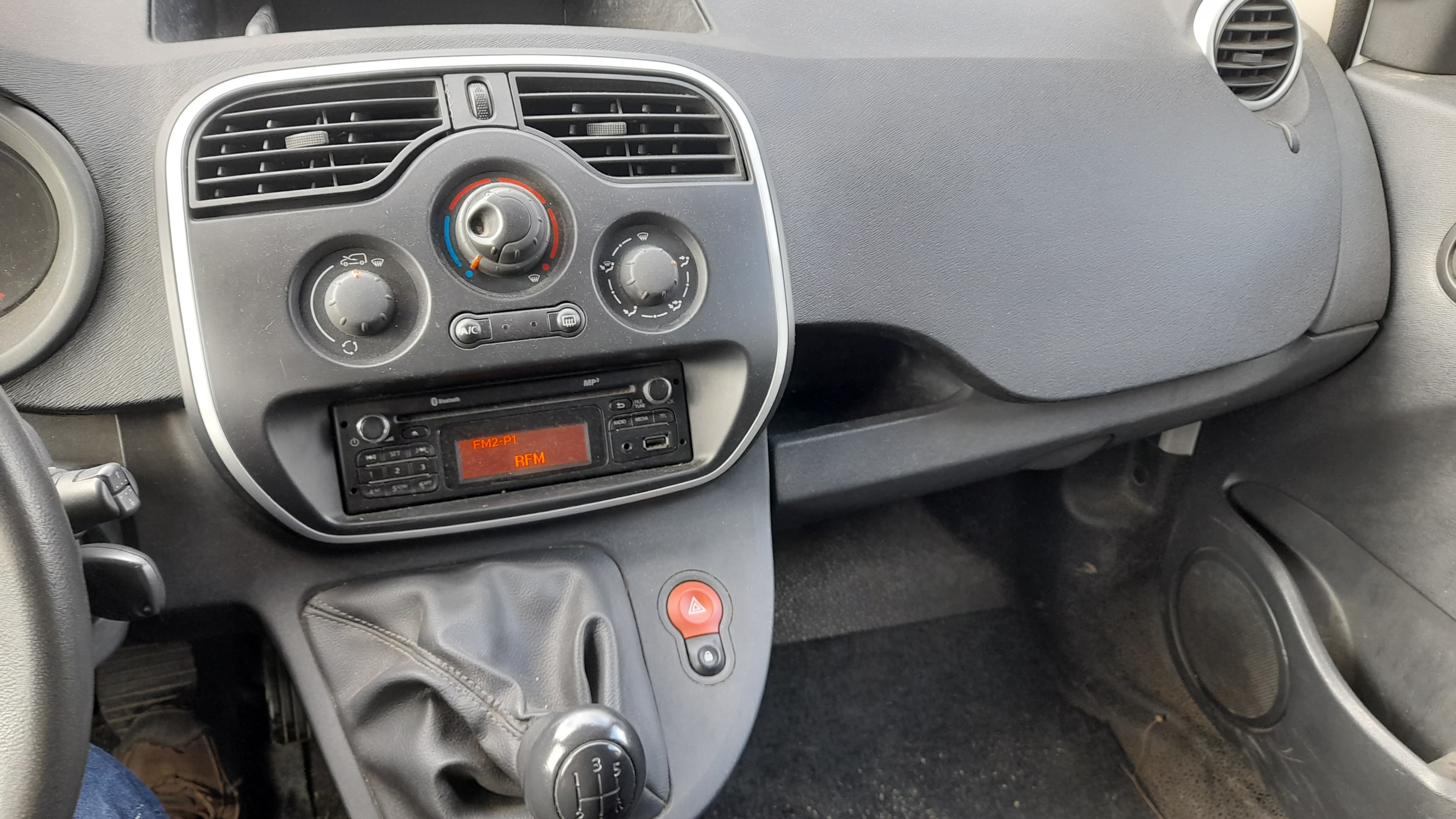 Renault Kangoo Maxi 1.5DCI 90CV — imagem 13