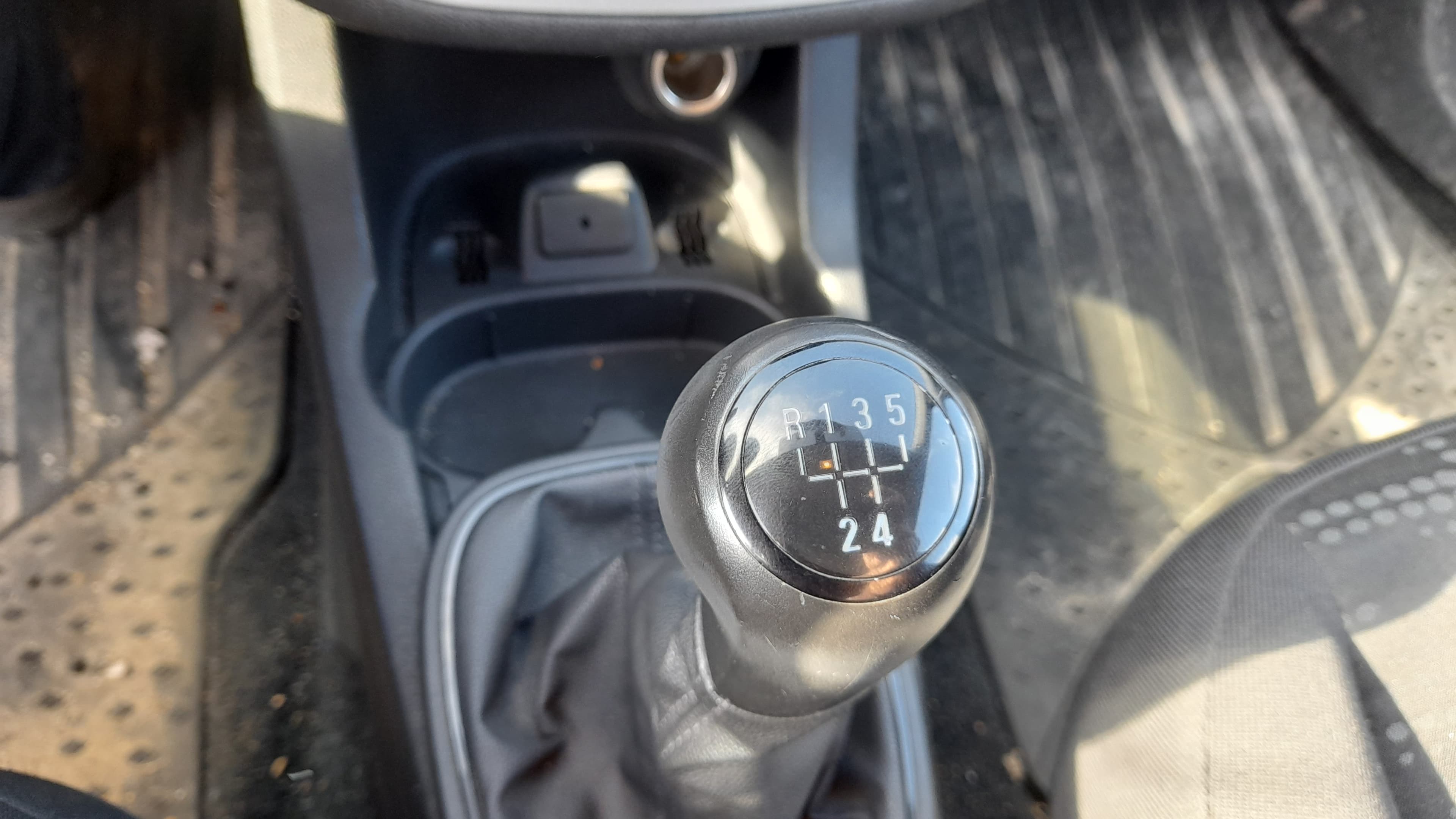 Opel Corsa Van 1.3 CDTI 75CV — imagem 19
