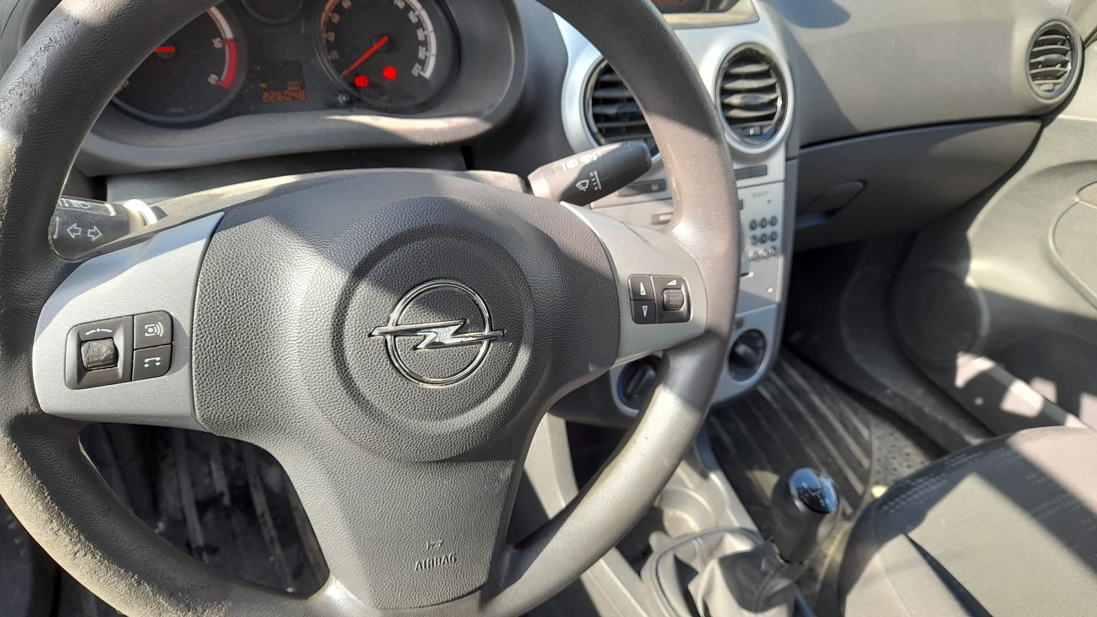 Opel Corsa Van 1.3 CDTI 75CV — imagem 15