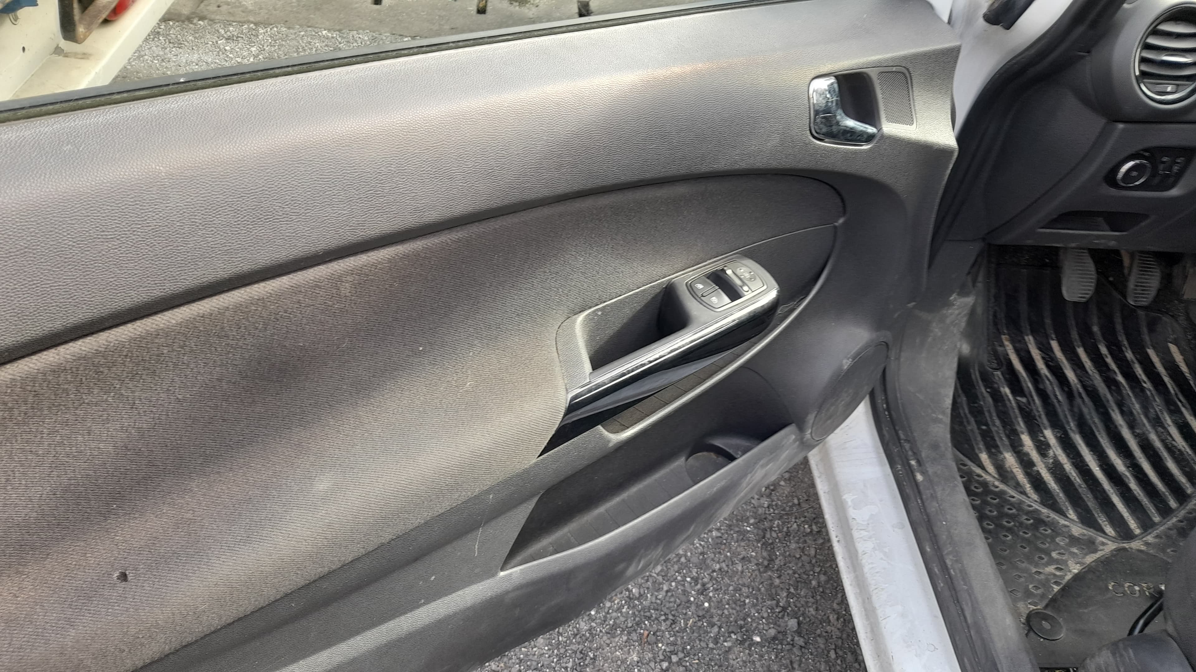Opel Corsa Van 1.3 CDTI 75CV — imagen 8