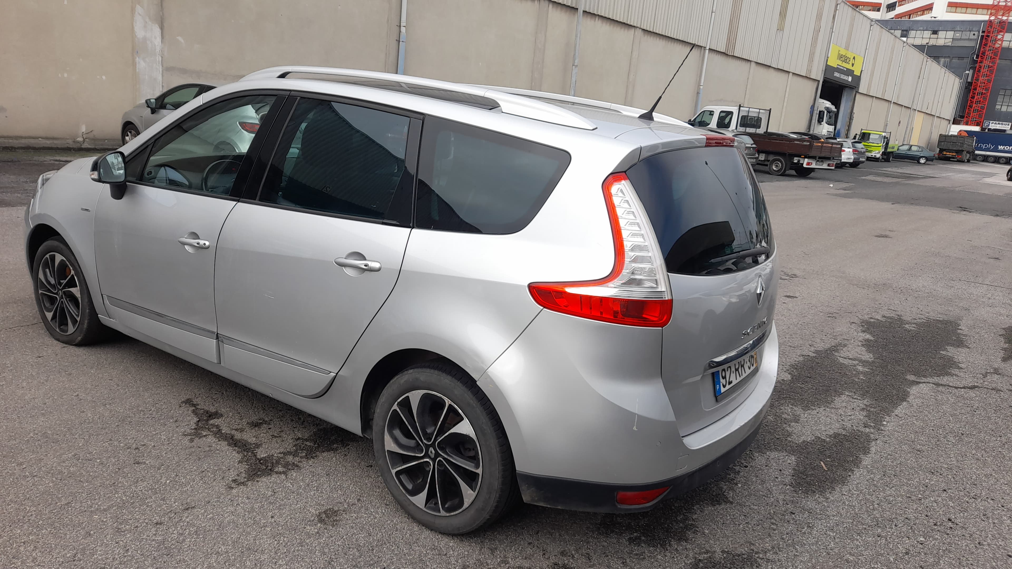Renault Grand Scenic 1.5 DCI 110CV — imagem 6