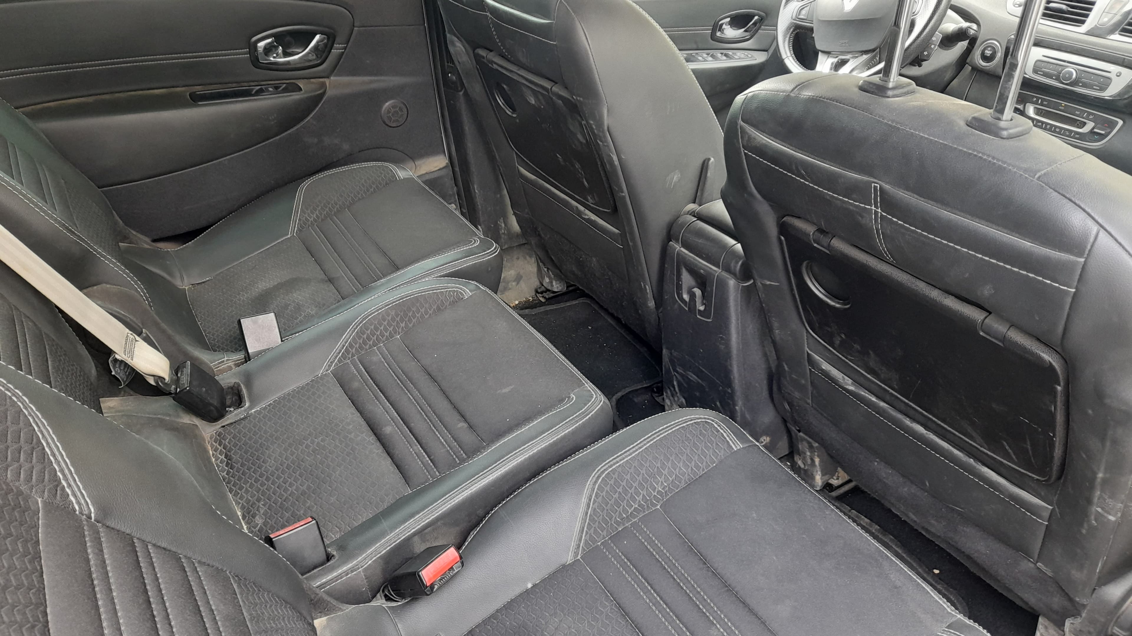 Renault Grand Scenic 1.5 DCI 110CV — imagem 16