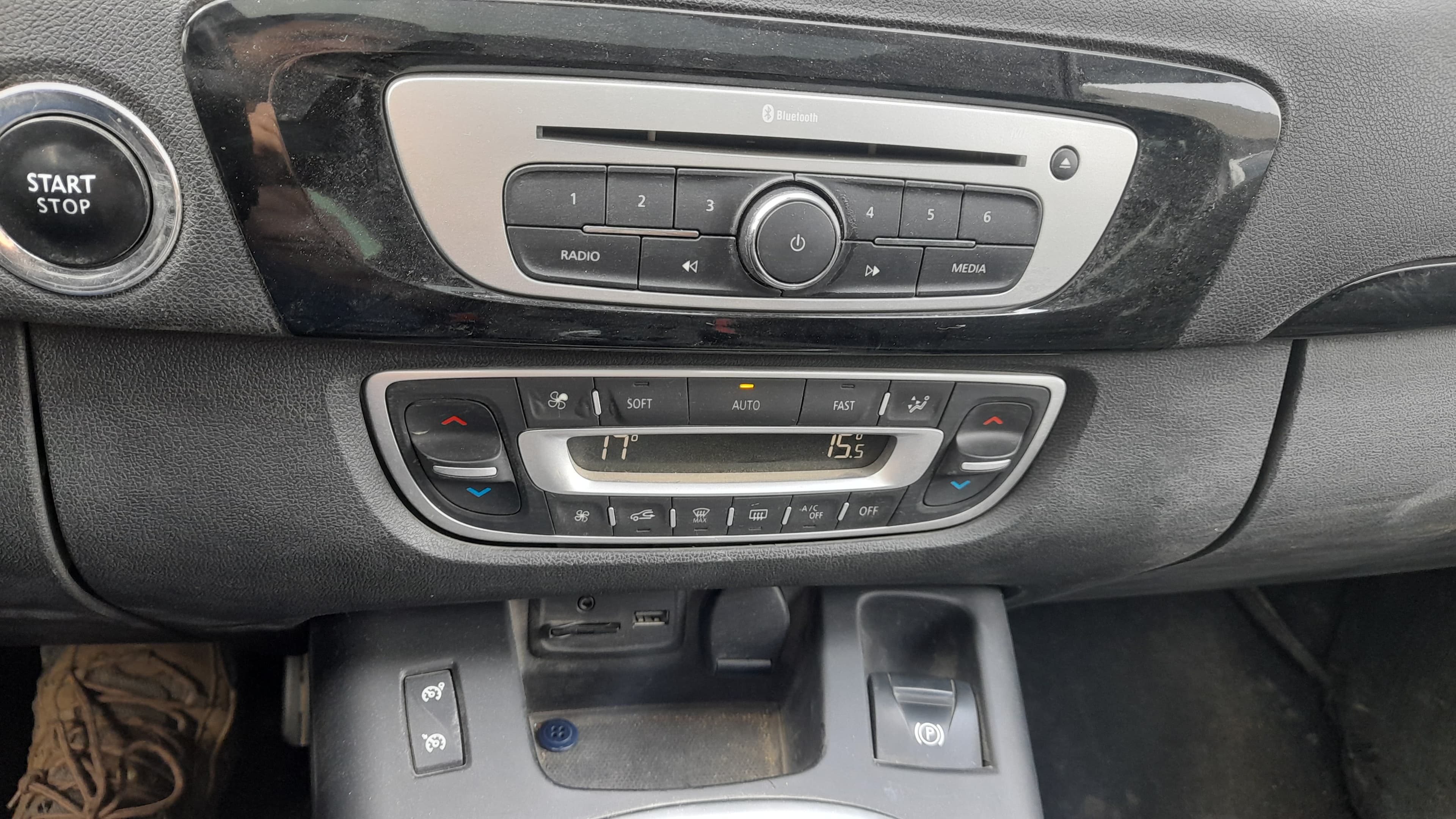 Renault Grand Scenic 1.5 DCI 110CV — imagem 21