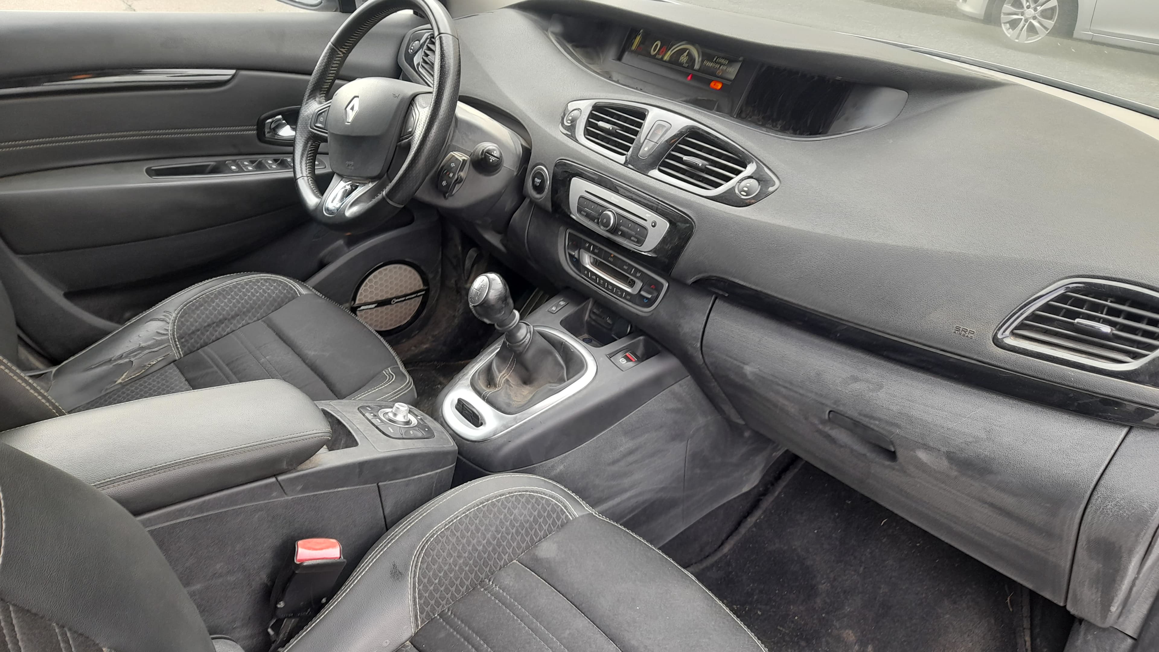 Renault Grand Scenic 1.5 DCI 110CV — imagem 14