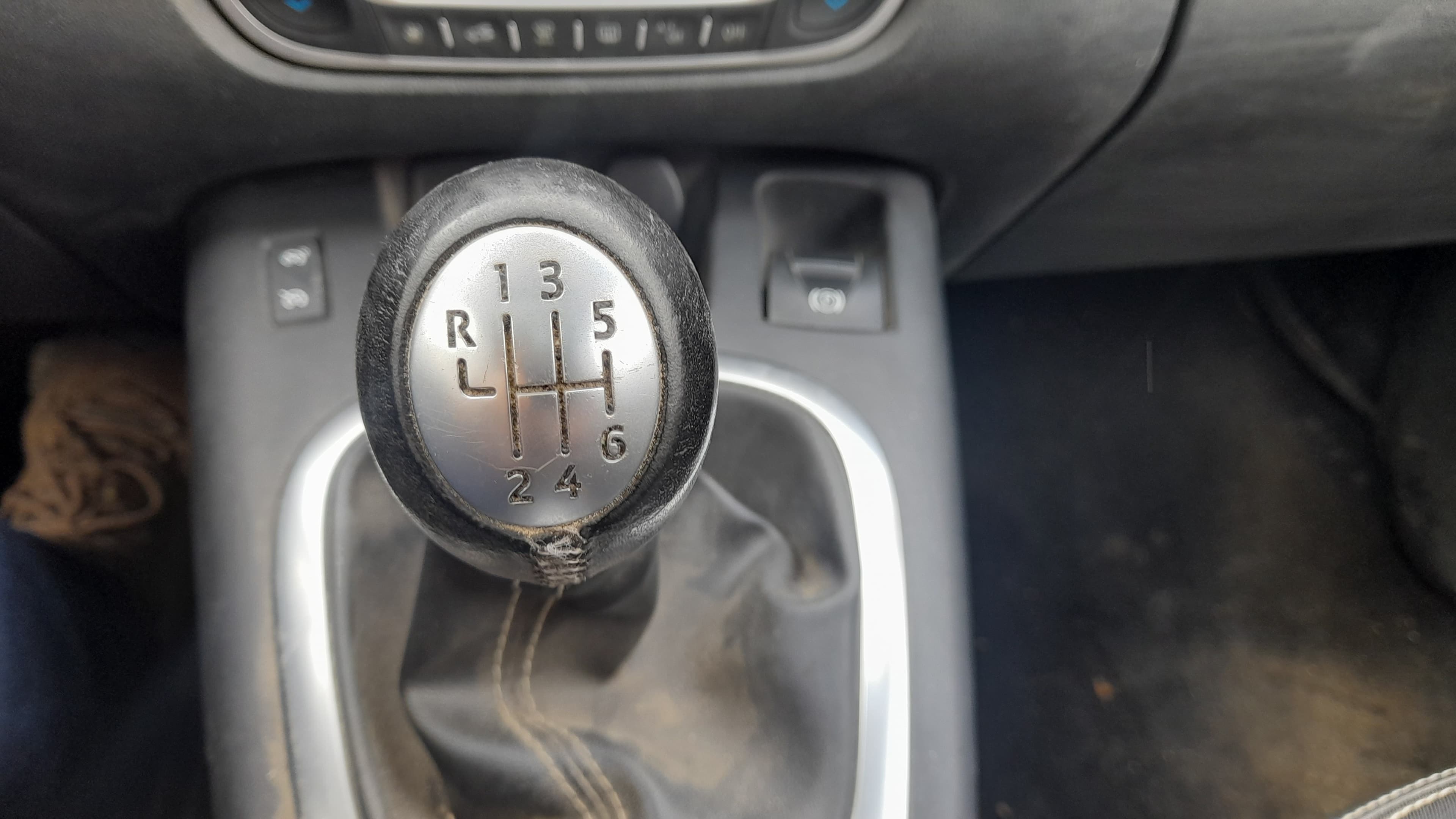 Renault Grand Scenic 1.5 DCI 110CV — imagem 19