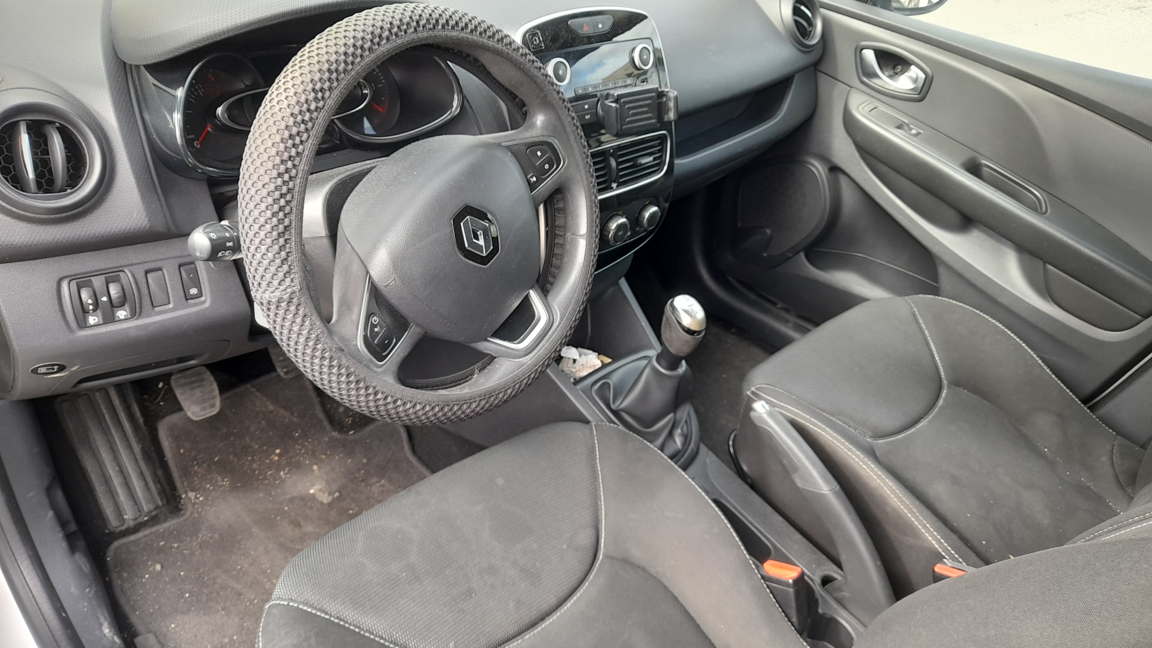 Renault Clio 1.5 DCI 90CV — imagen 10