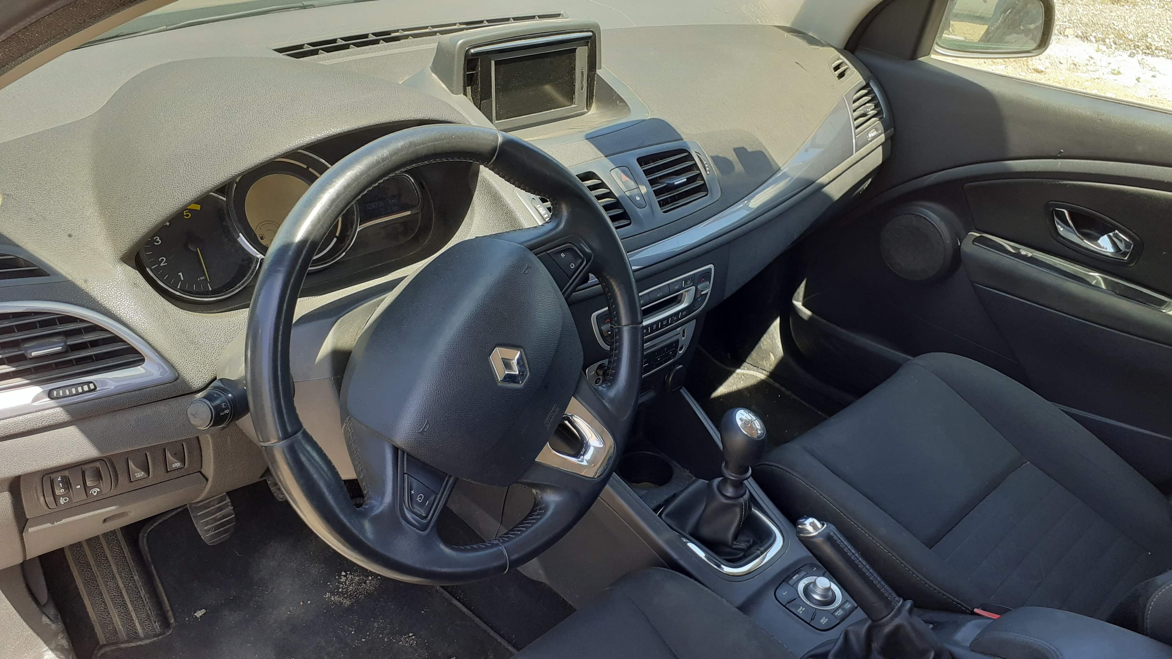 Renault Megane Sport Tourer 1.5 DCI 110CV — imagen 7