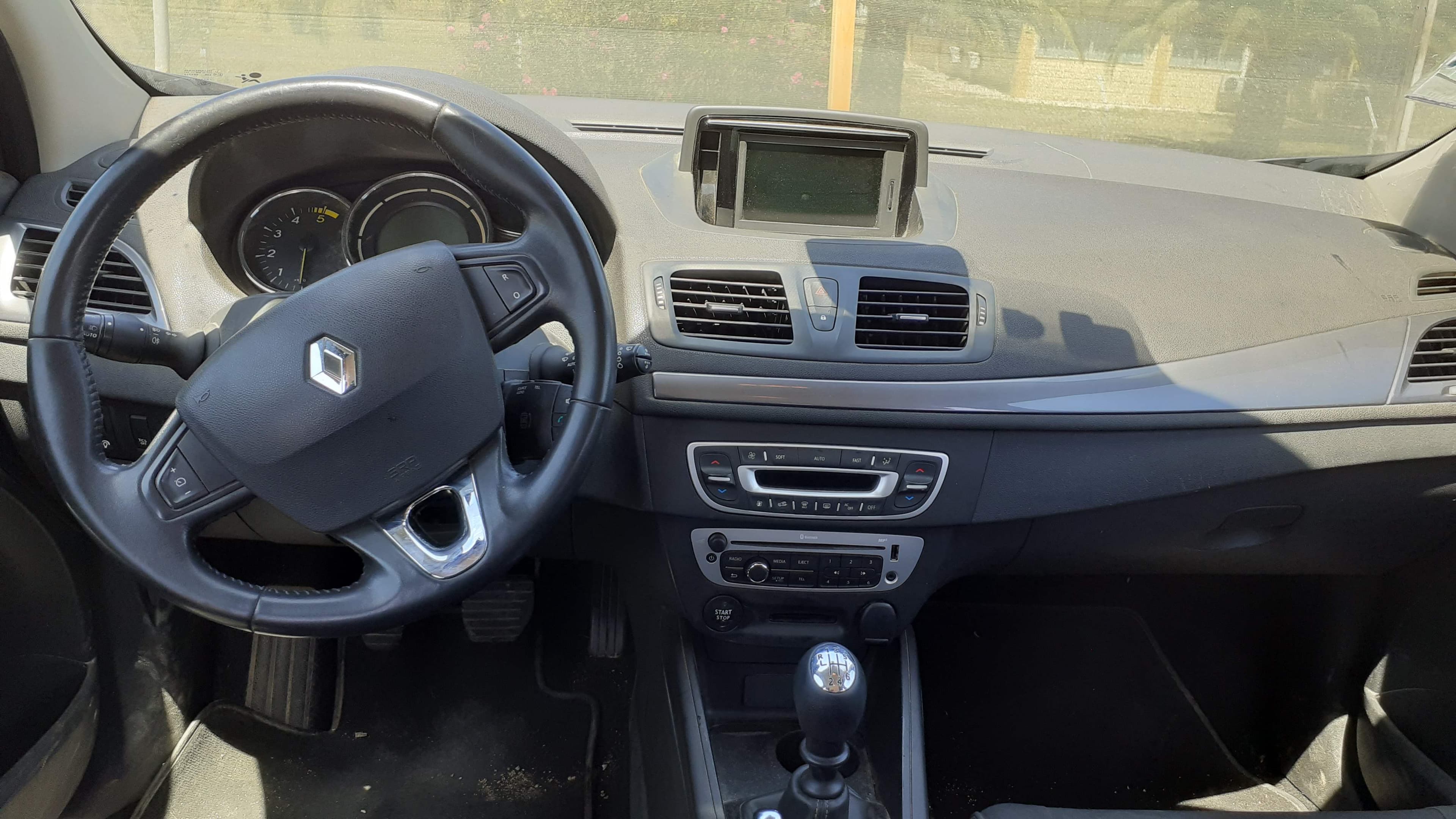 Renault Megane Sport Tourer 1.5 DCI 110CV — imagen 6
