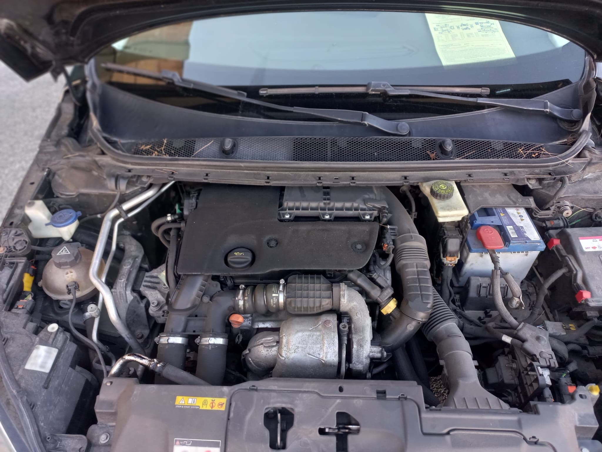 Peugeot 308 SW · Ano 2015 — imagem 15