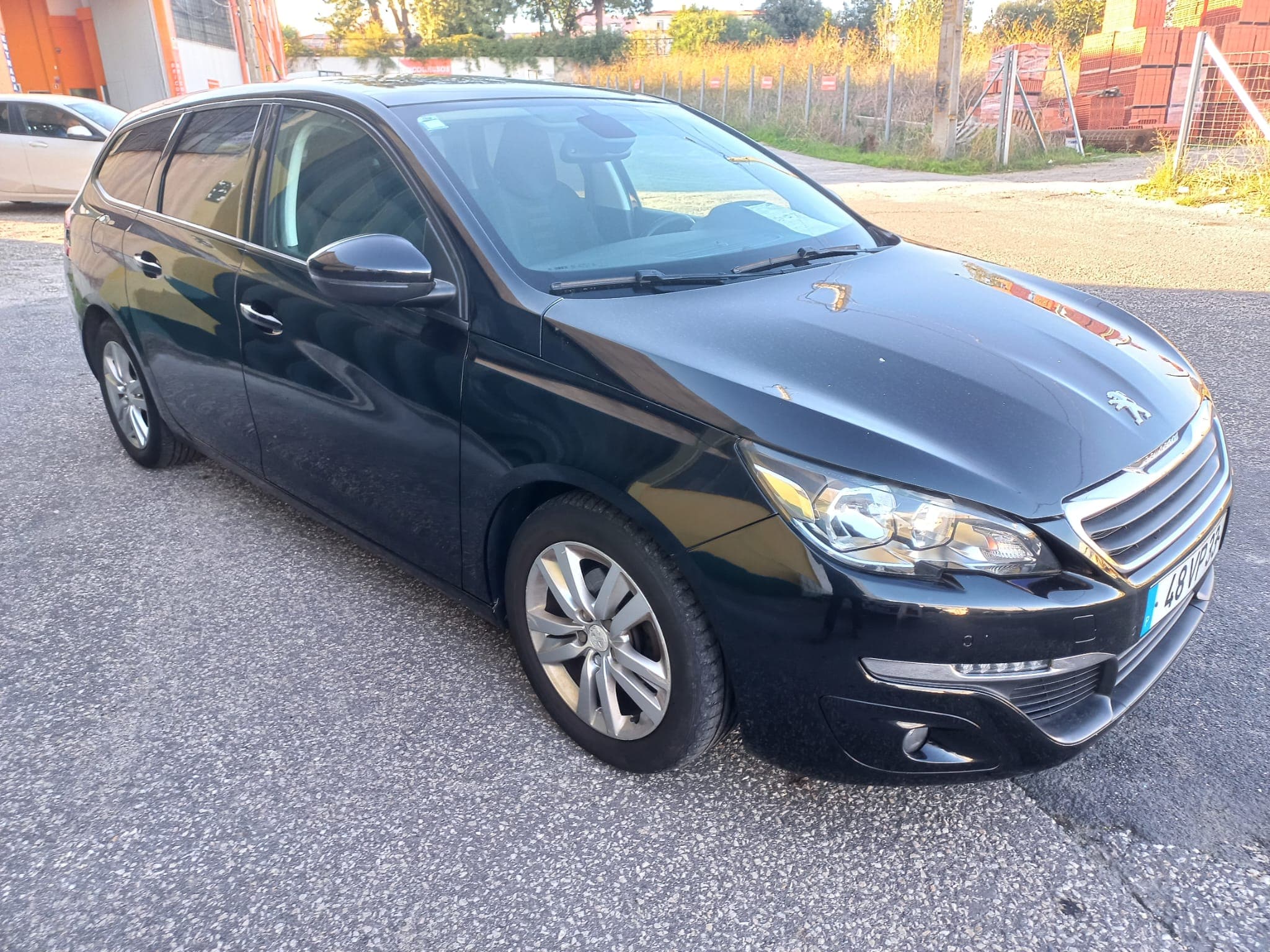 Peugeot 308 SW · Ano 2015 — imagem 1