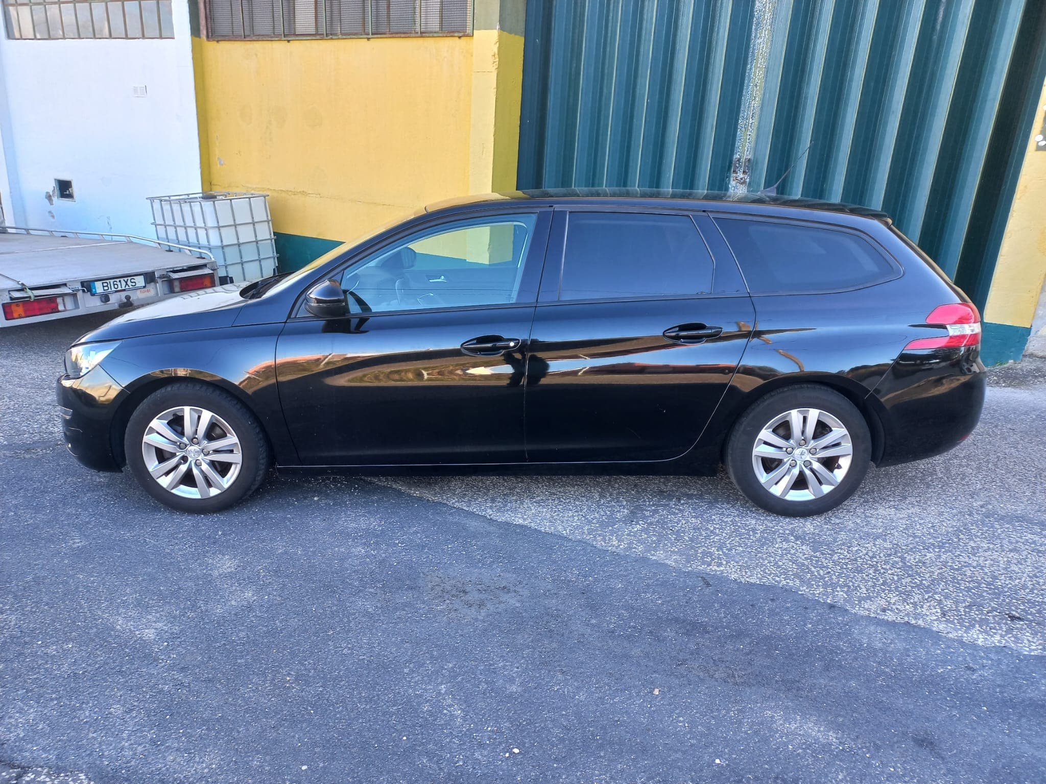Peugeot 308 SW · Ano 2015 — imagem 7