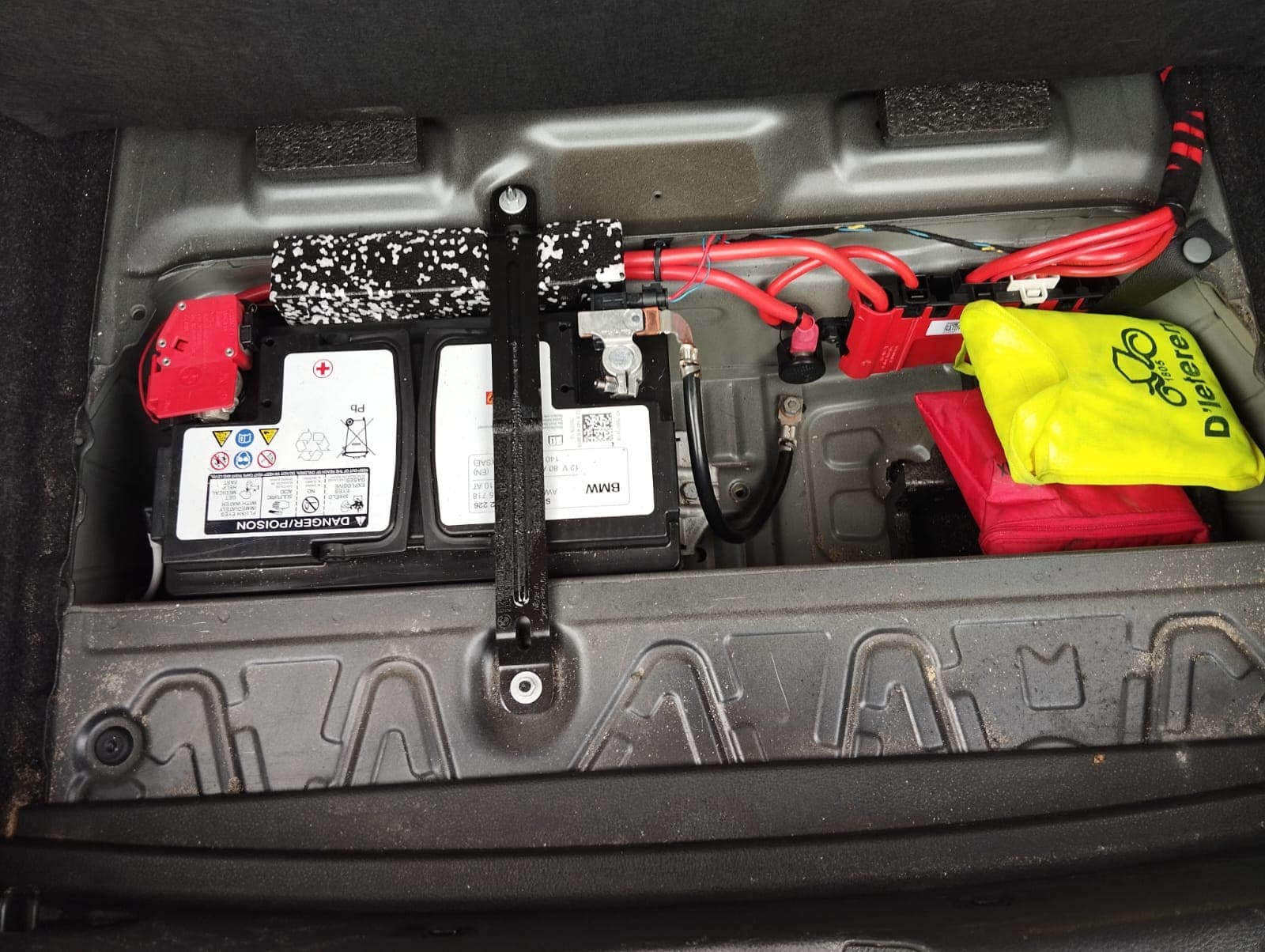 BMW 116 d · Ano 2014 — imagen 11