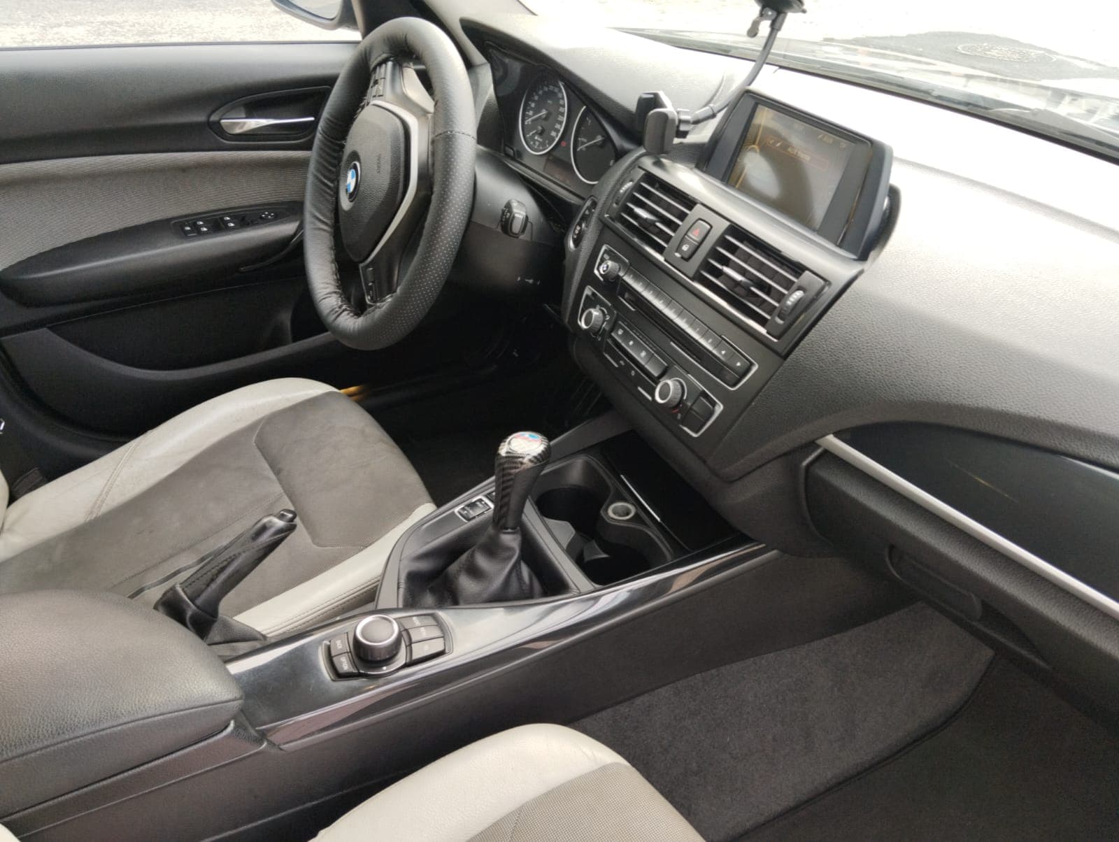 BMW 116 d · Ano 2014 — imagen 21