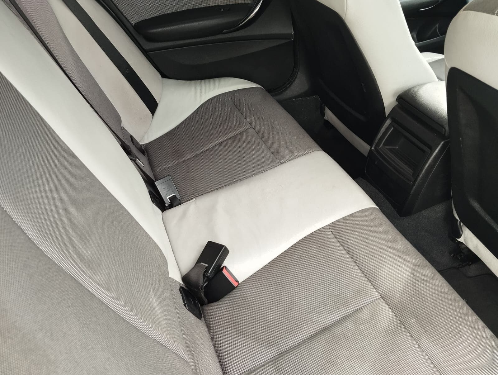 BMW 116 d · Ano 2014 — imagen 13