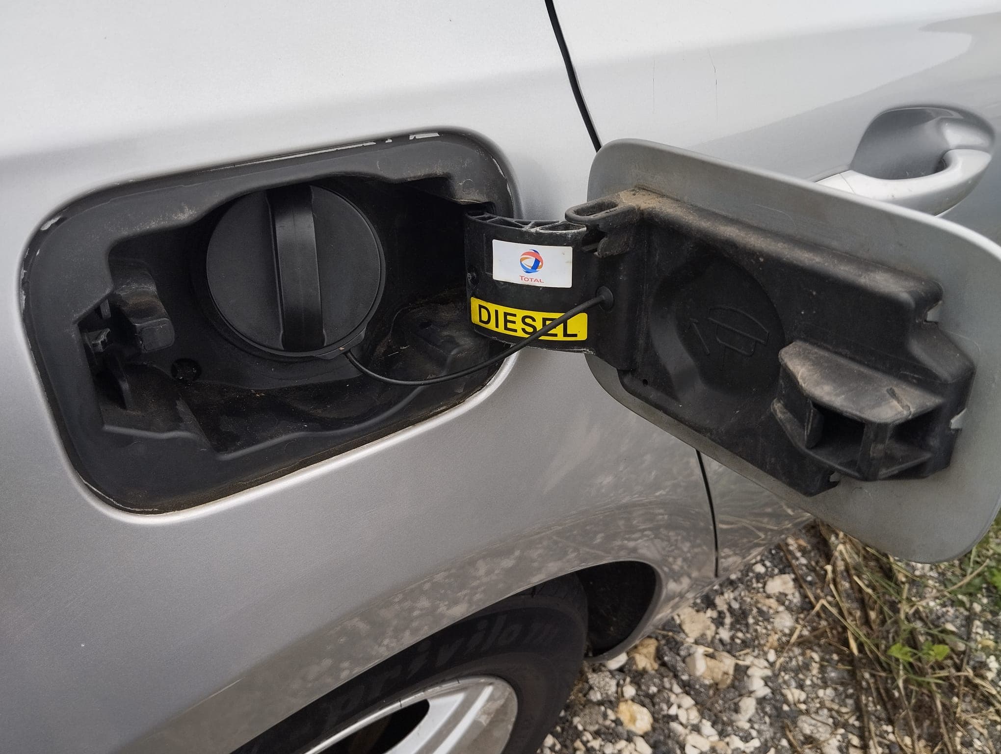 Peugeot 508 SW · Ano 2015 — imagen 8